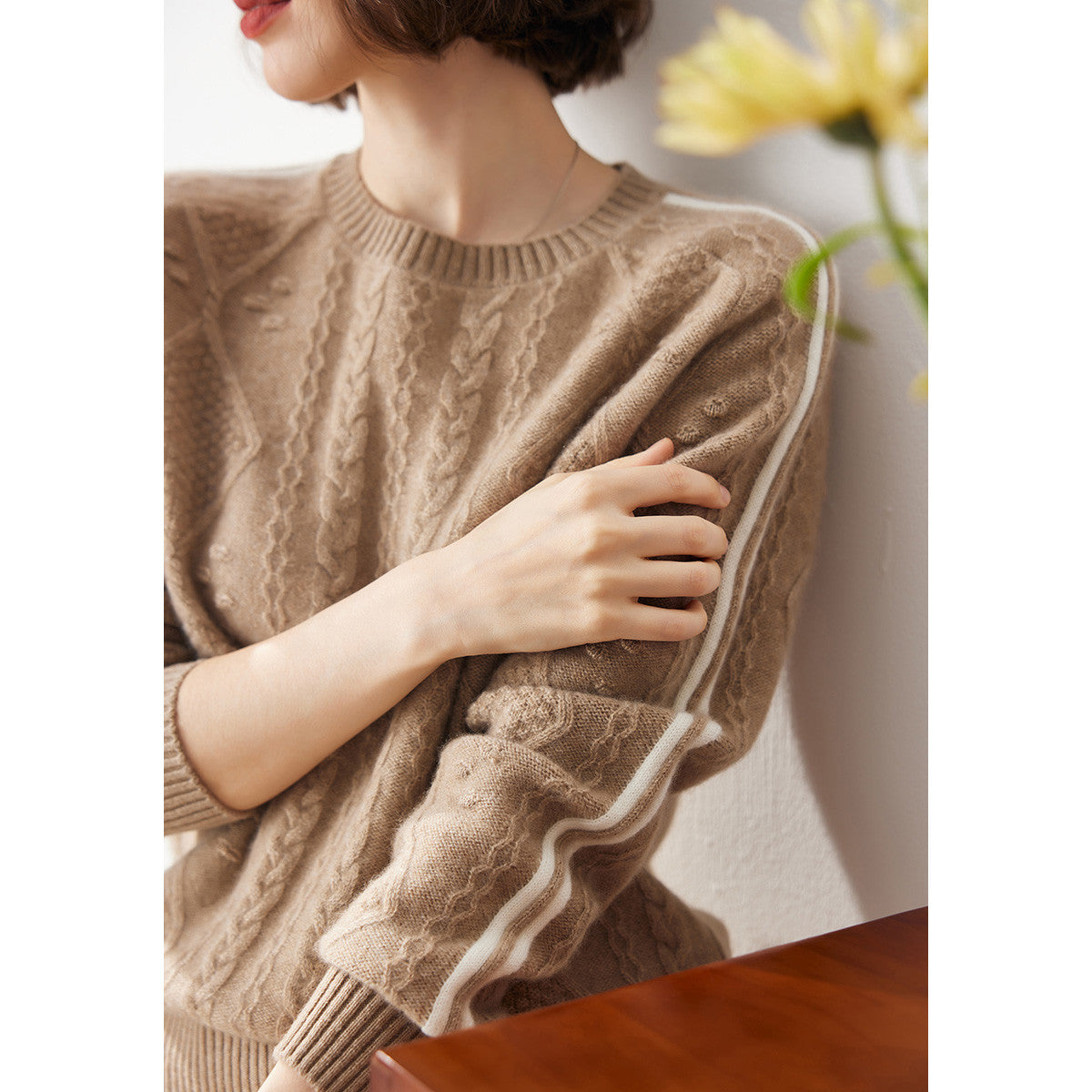 100% Cashmere Crew Neck Intarsia Knitted Sweater