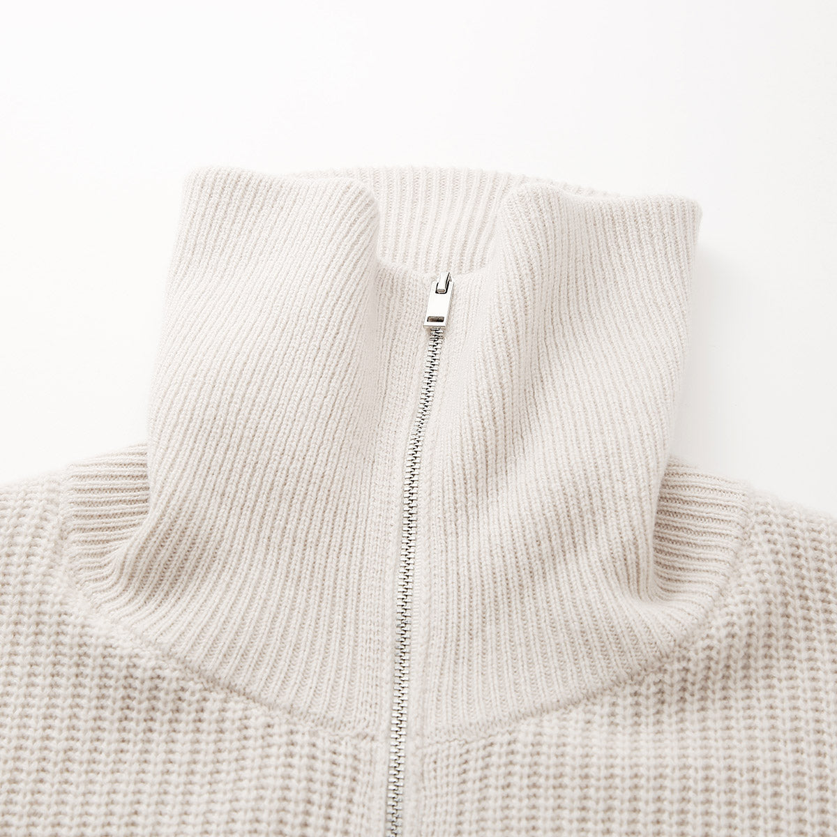 100% Wool Cozy Women's Turtleneck Zip-Up Cardigan