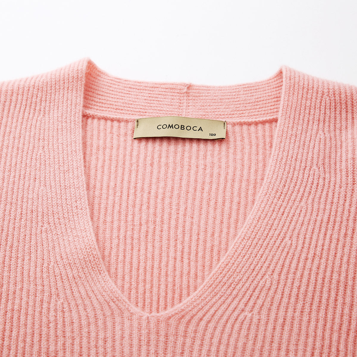 100% Wool Elegant Ribbed V-Neck Sweater