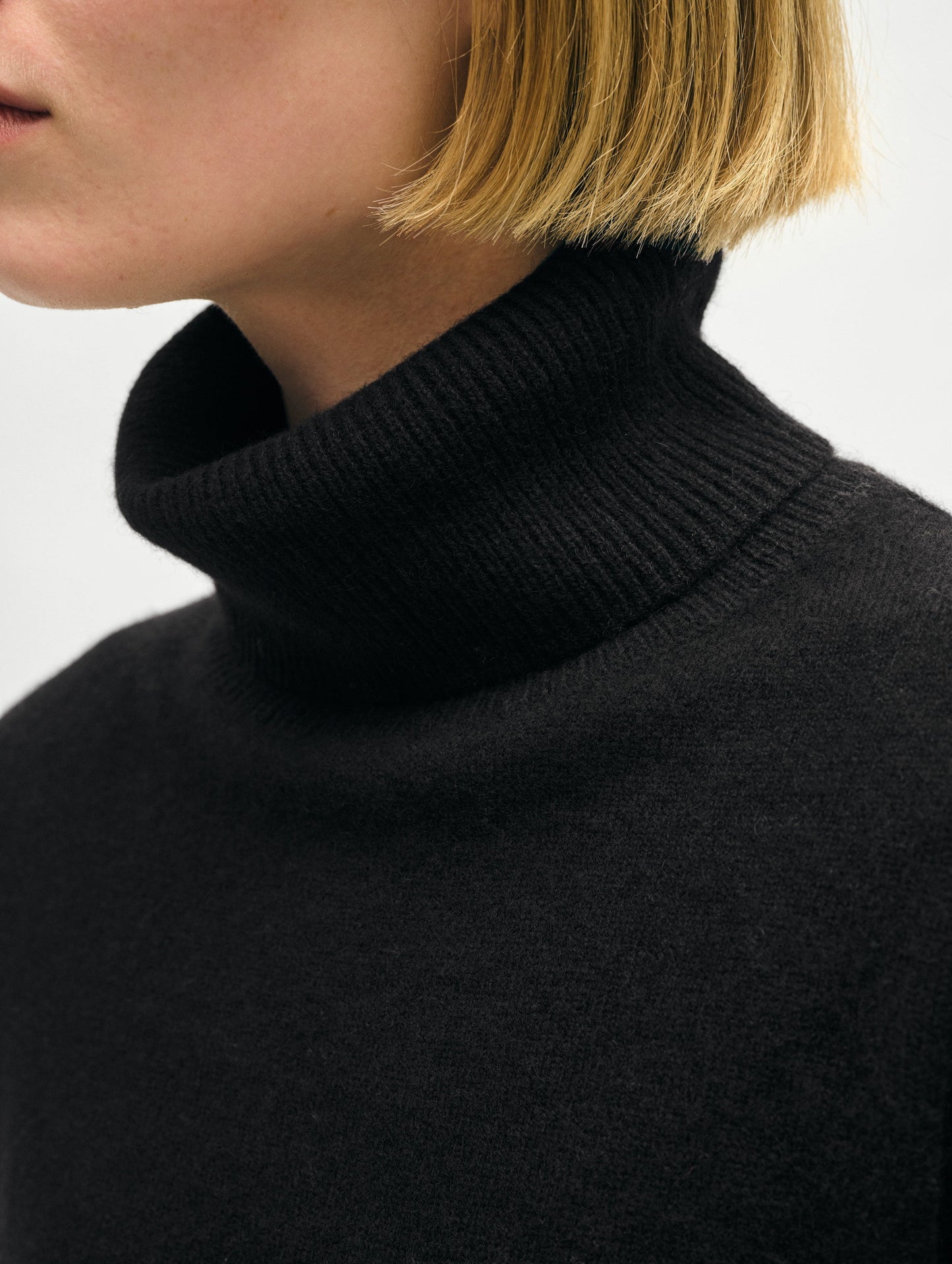 Cashmere Turtleneck