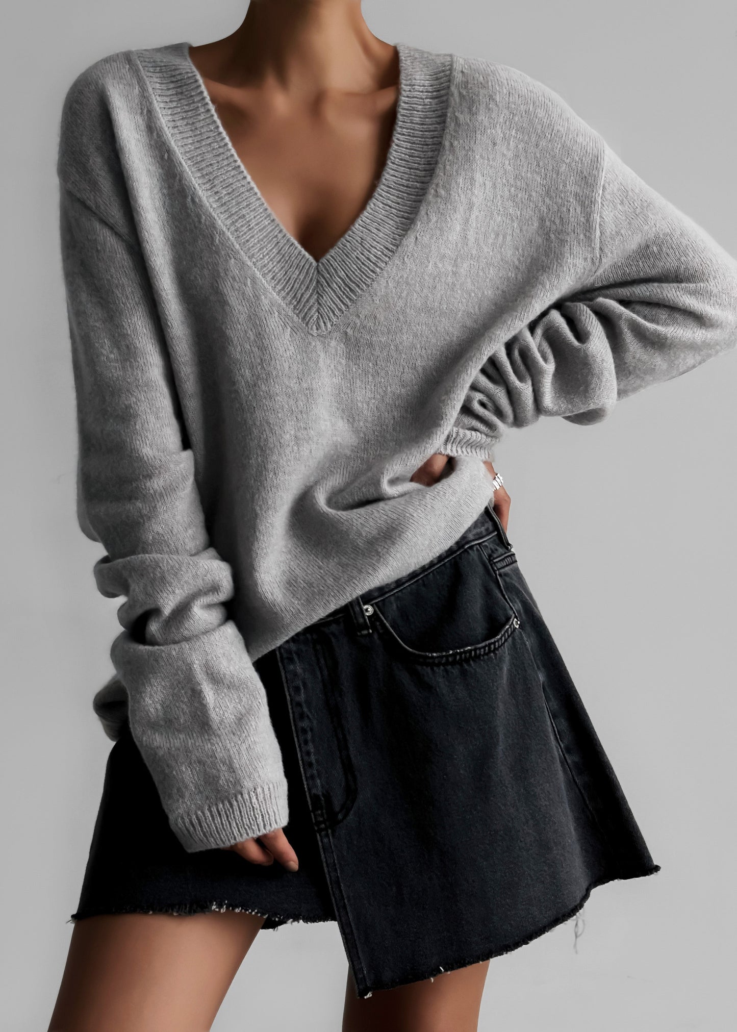 Brayden V Neck Sweater - Light Grey