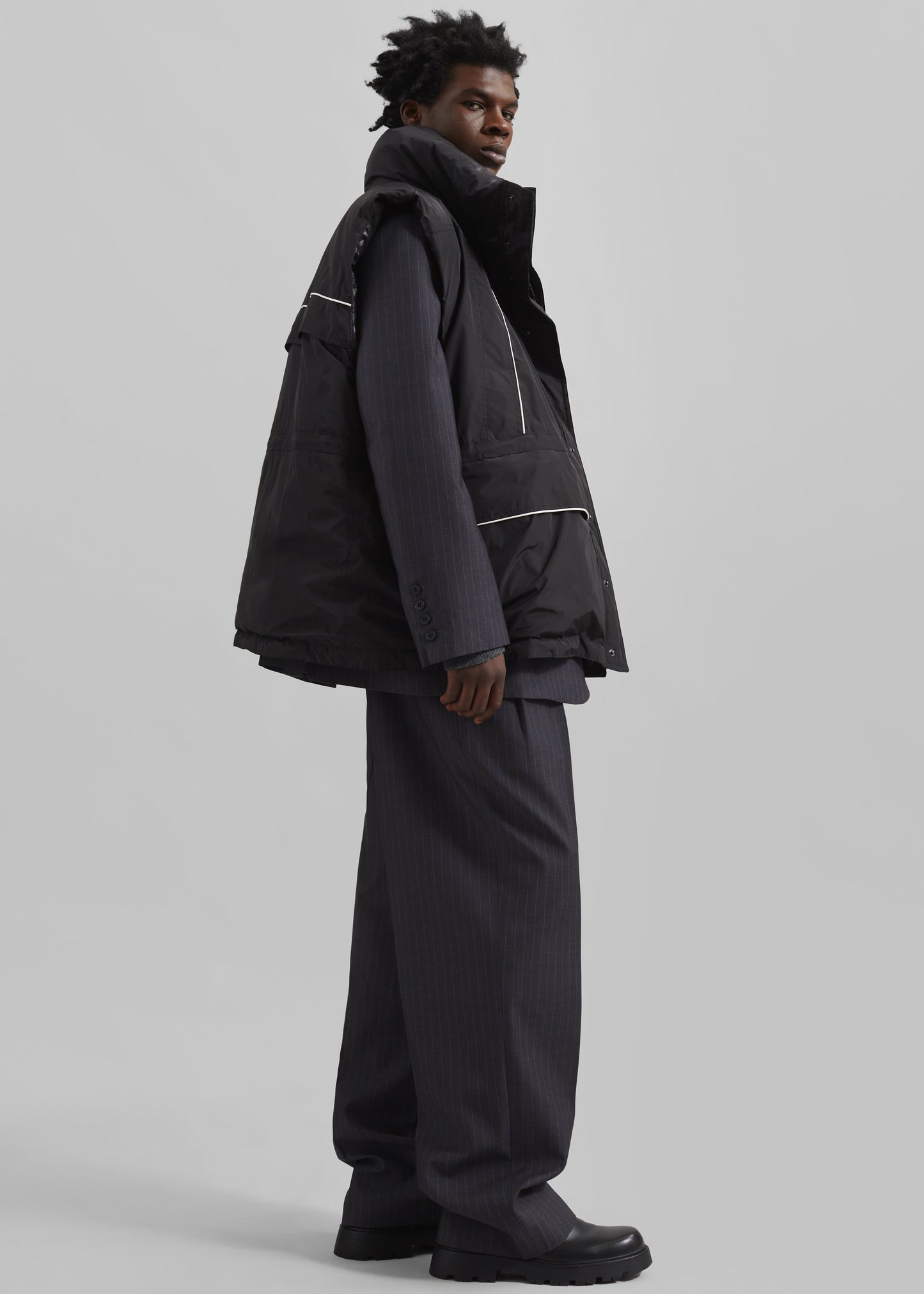 Calais Oversized Sleeveless Puffer Jacket - Black