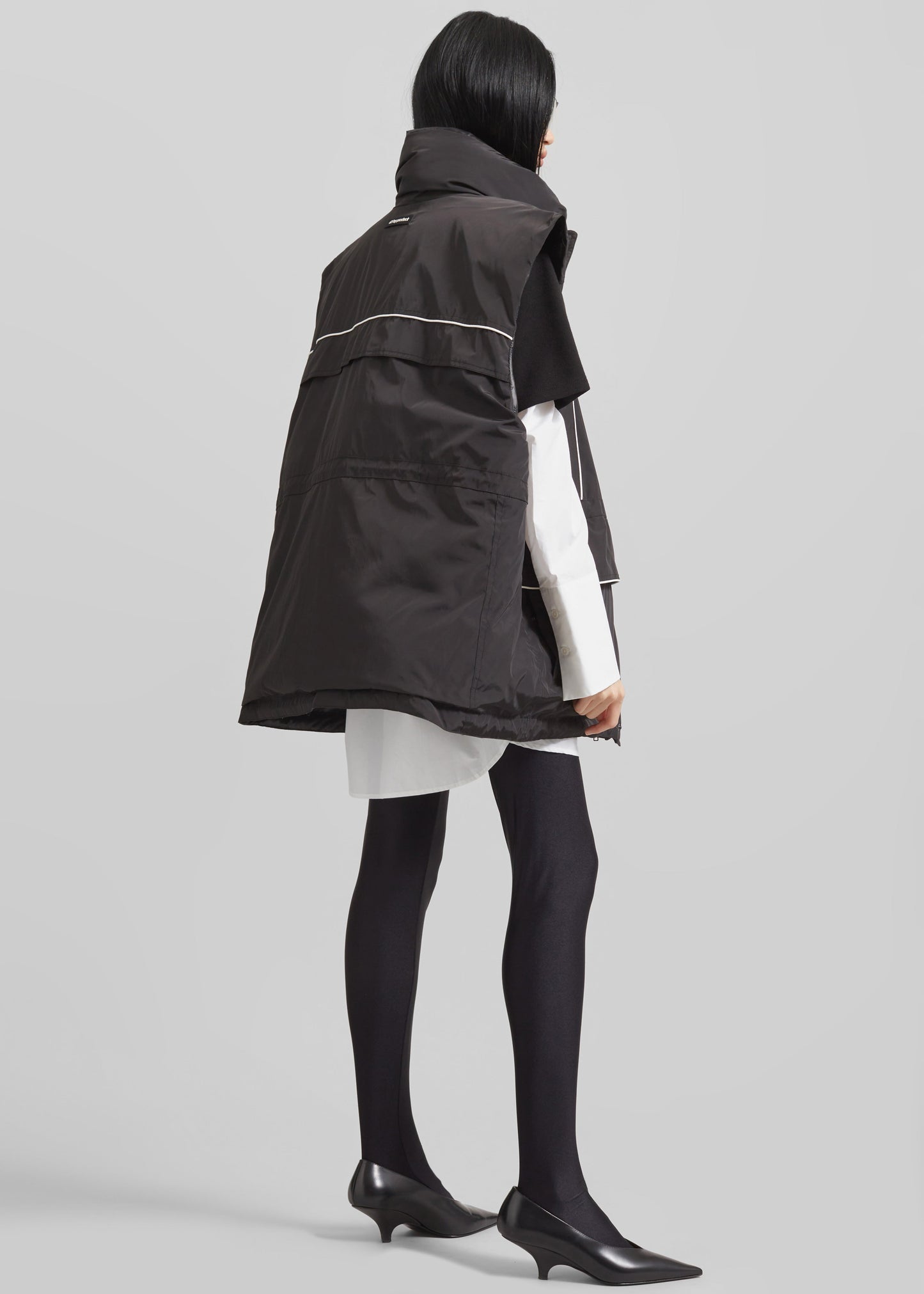 Calais Oversized Sleeveless Puffer Jacket - Black