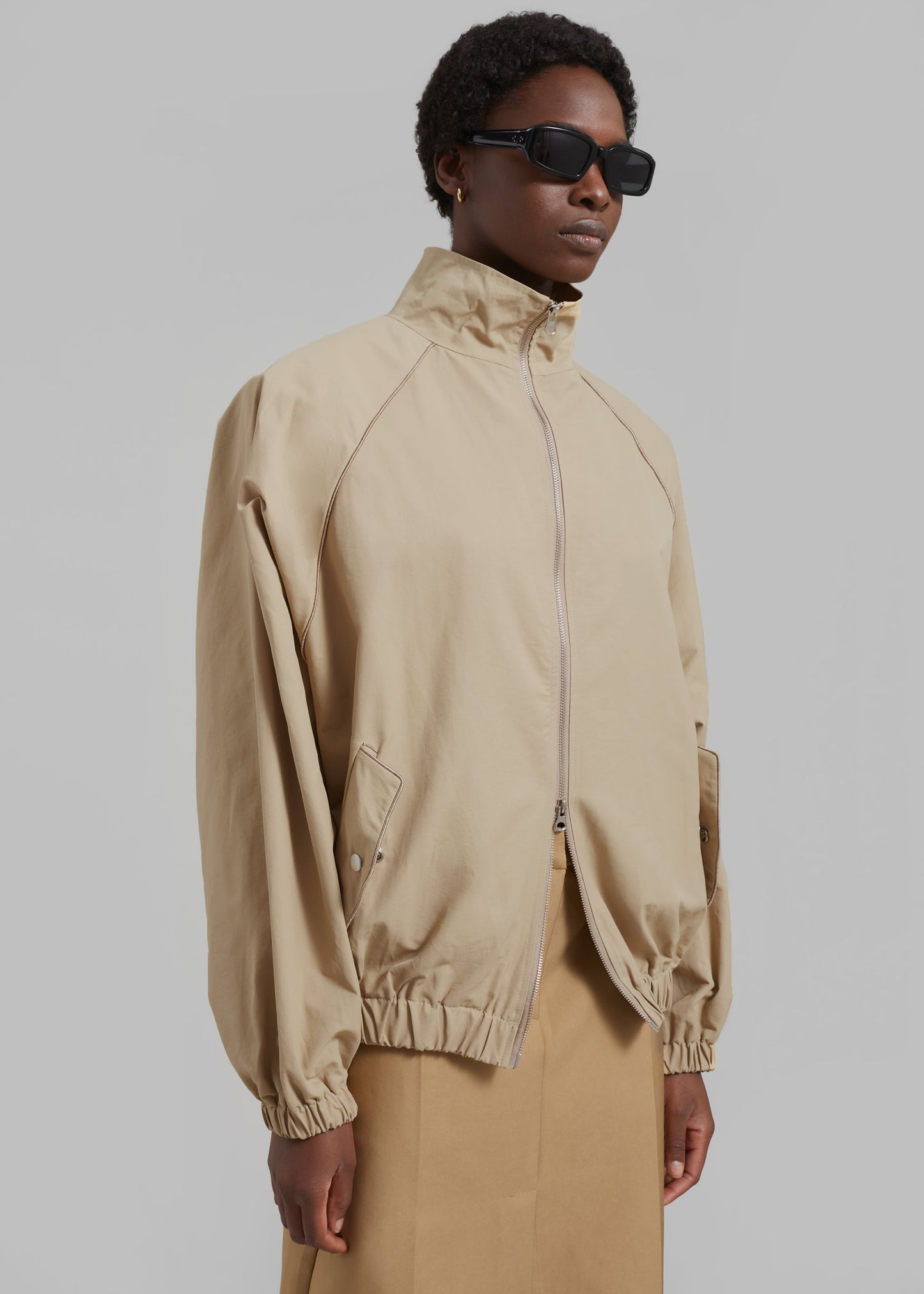 Carlisle Light Jacket - Beige