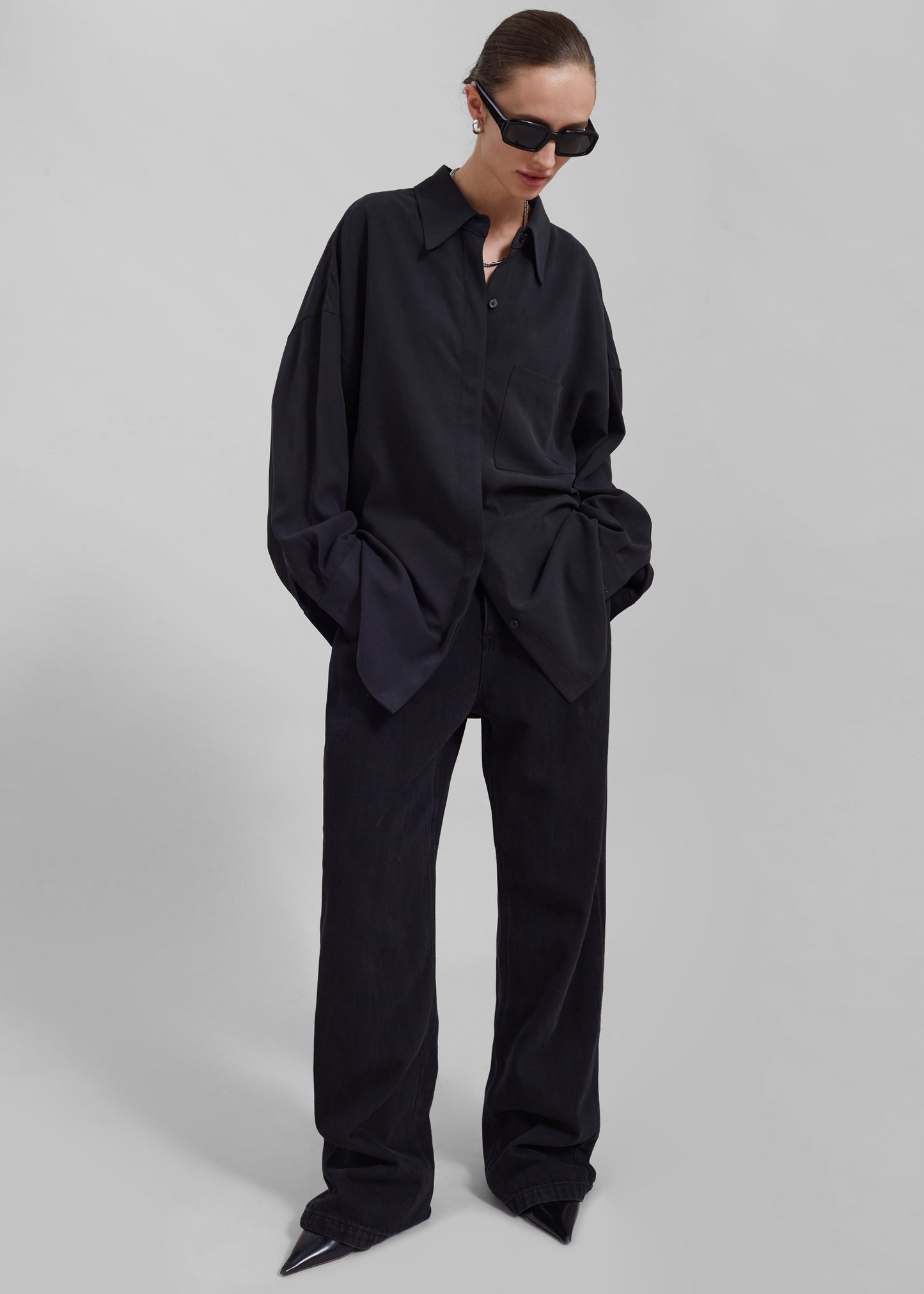 Della Midweight Button Up Shirt - Black