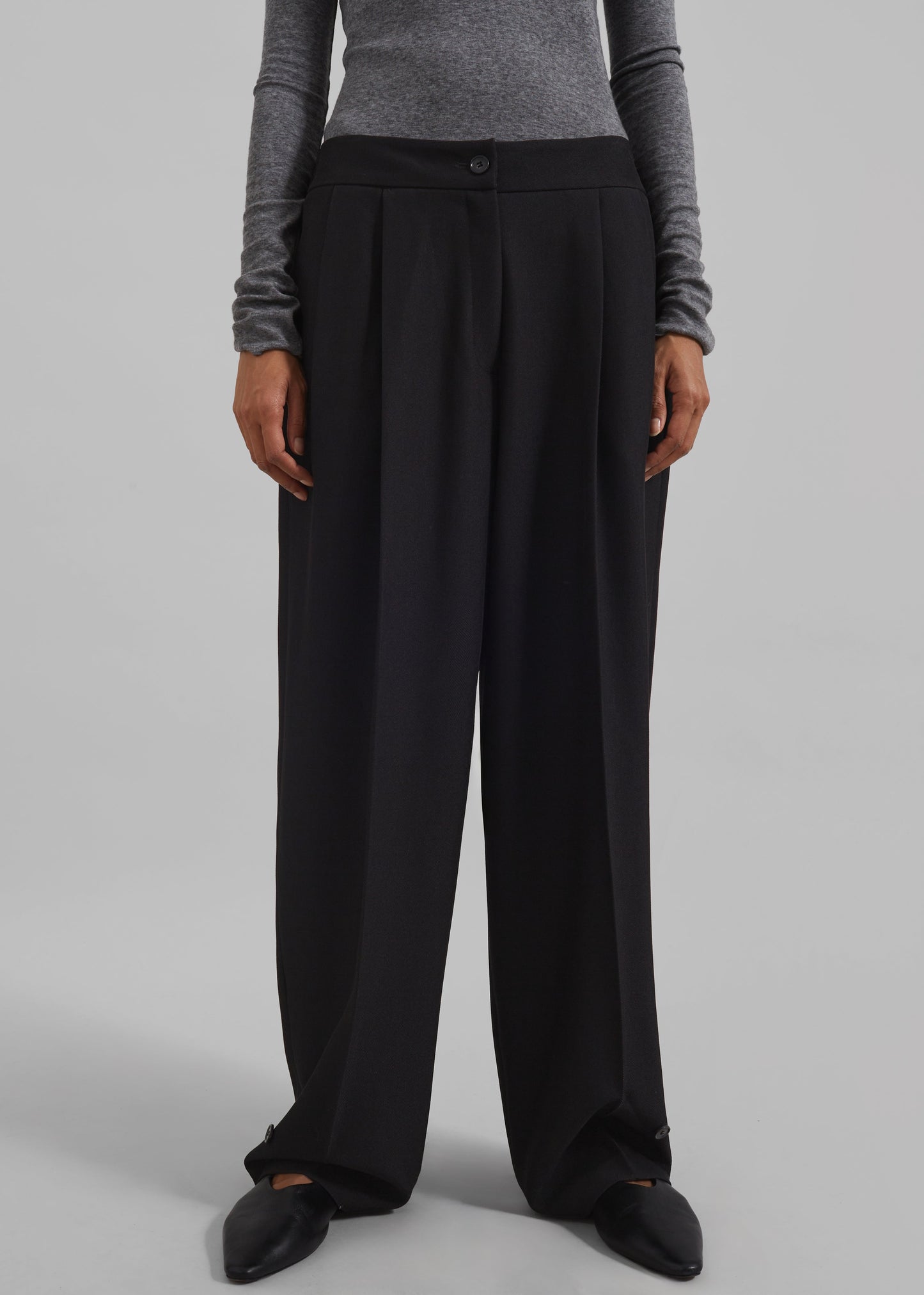 Dina Pleated Trousers - Black