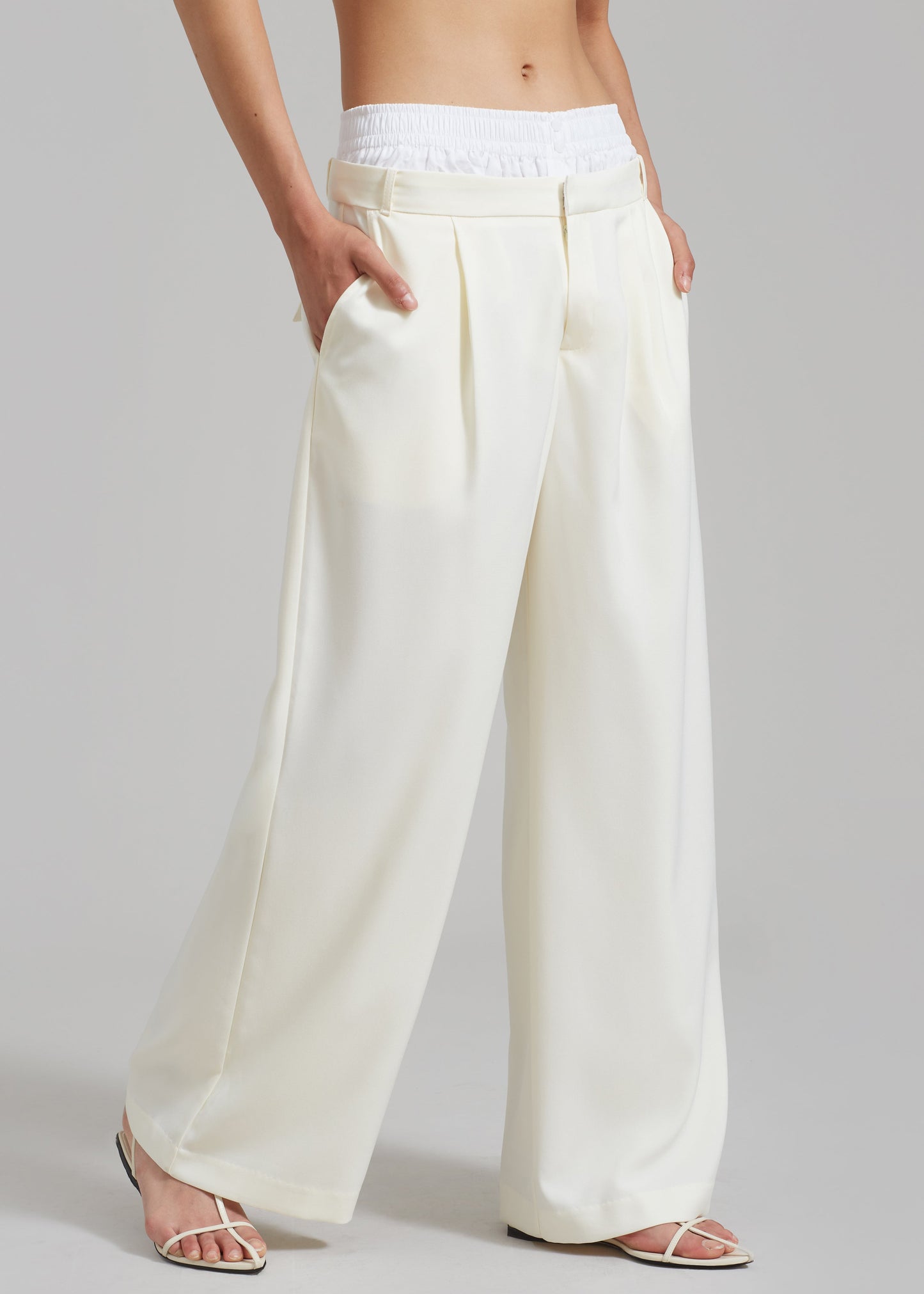 Ellie Darted Boxer Trousers - Cream