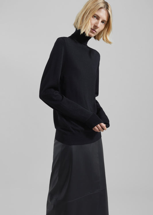 Eve Thin Turtleneck Sweater - Black