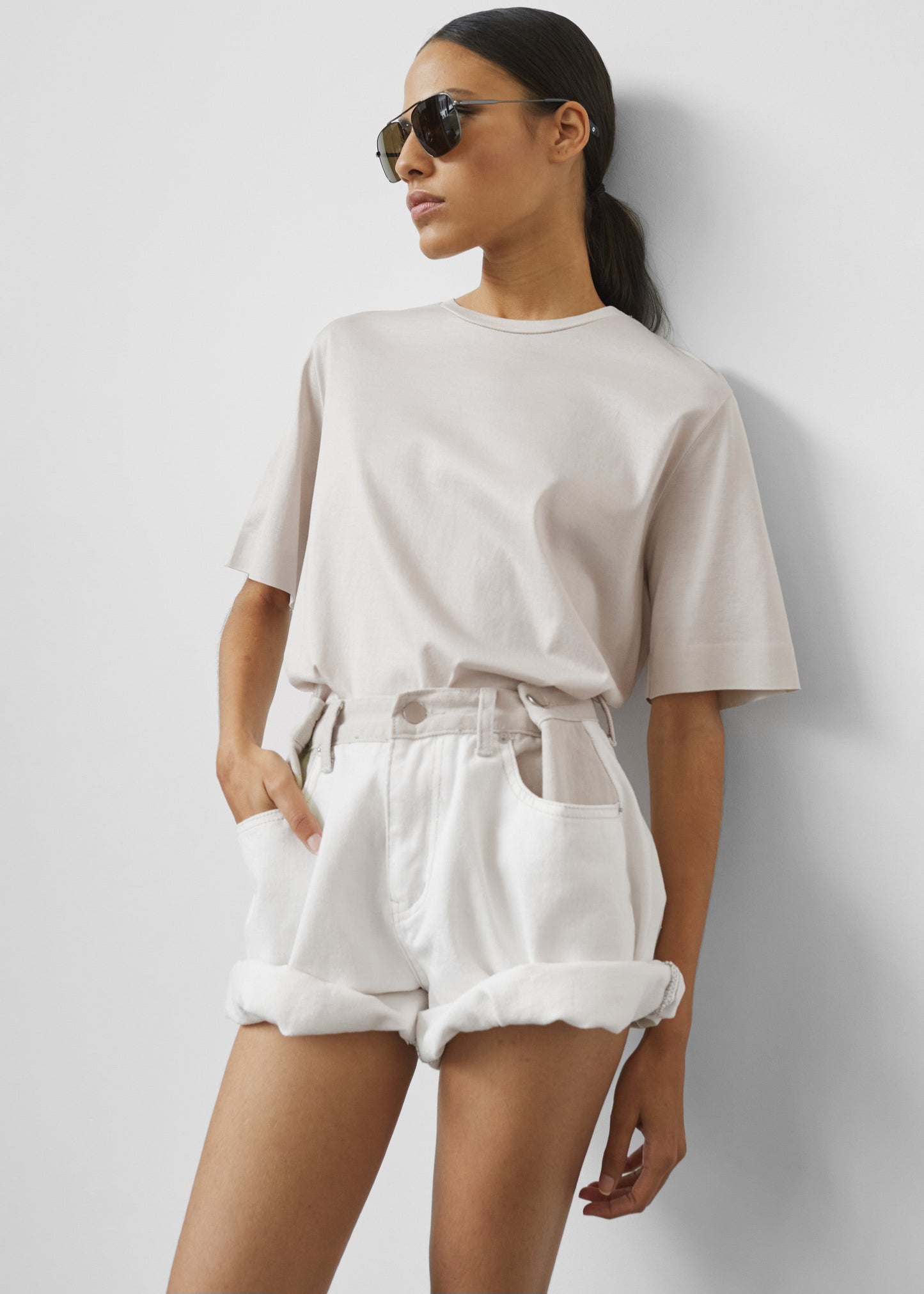 Hayla Contrast Denim Shorts - Off White/Beige