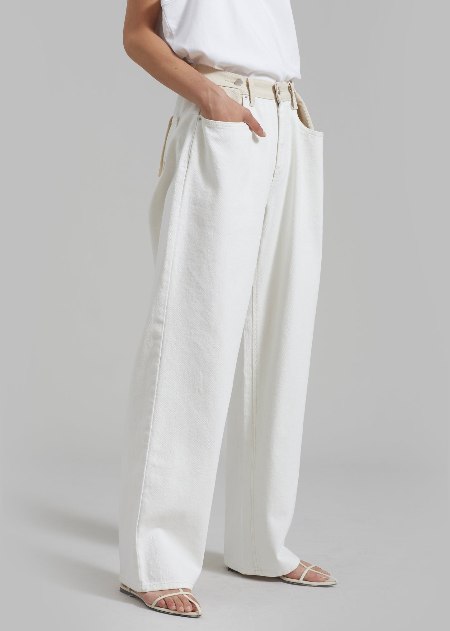 Hayla Contrast Denim Pants - Off White/Beige