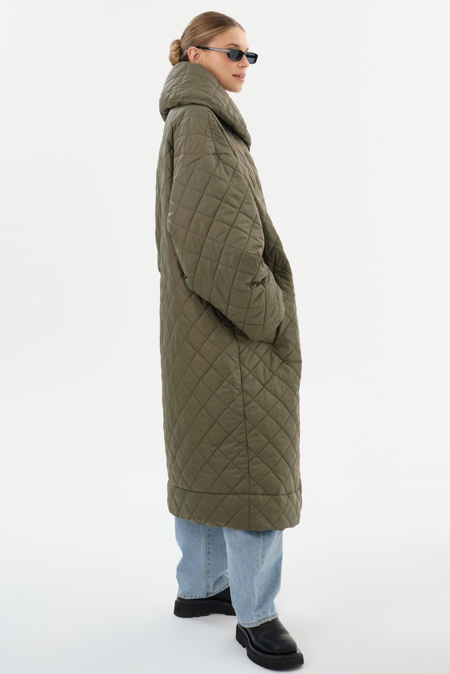 HENDRIKA | Oversized Quilted Coat