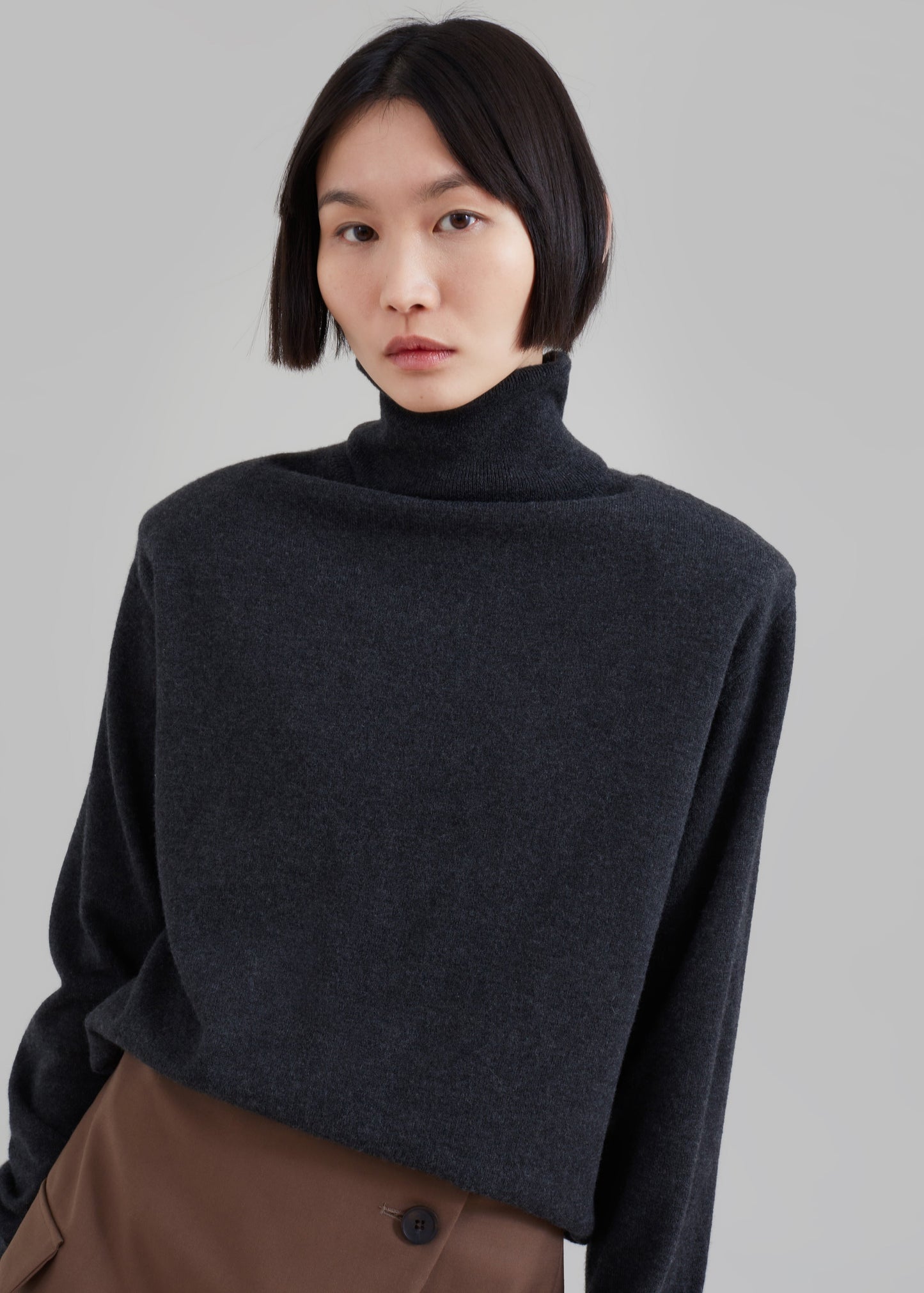 Ines Thin Padded Turtleneck - Charcoal