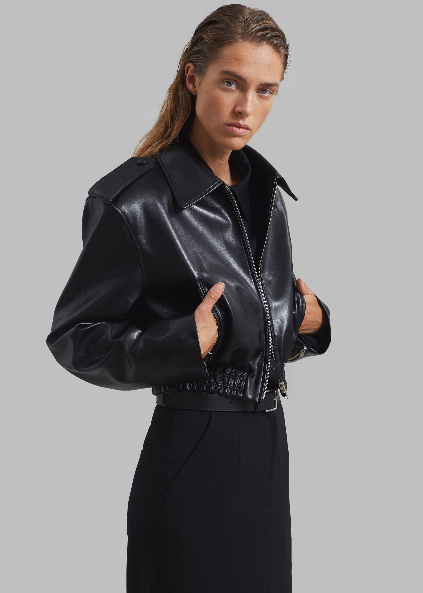 Kaia Cropped Bomber - Black