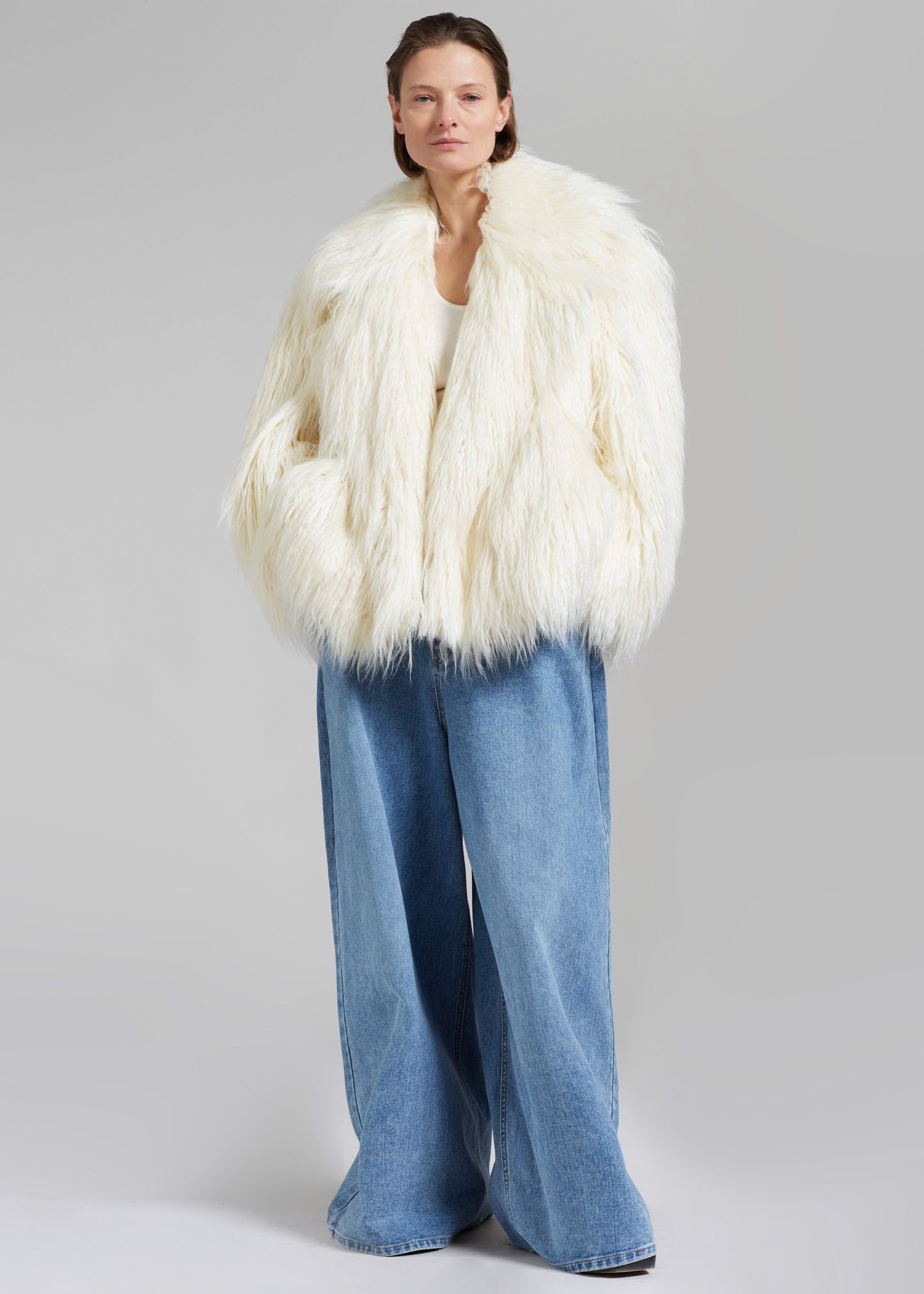 Liza Short Faux Fur Coat - Off White