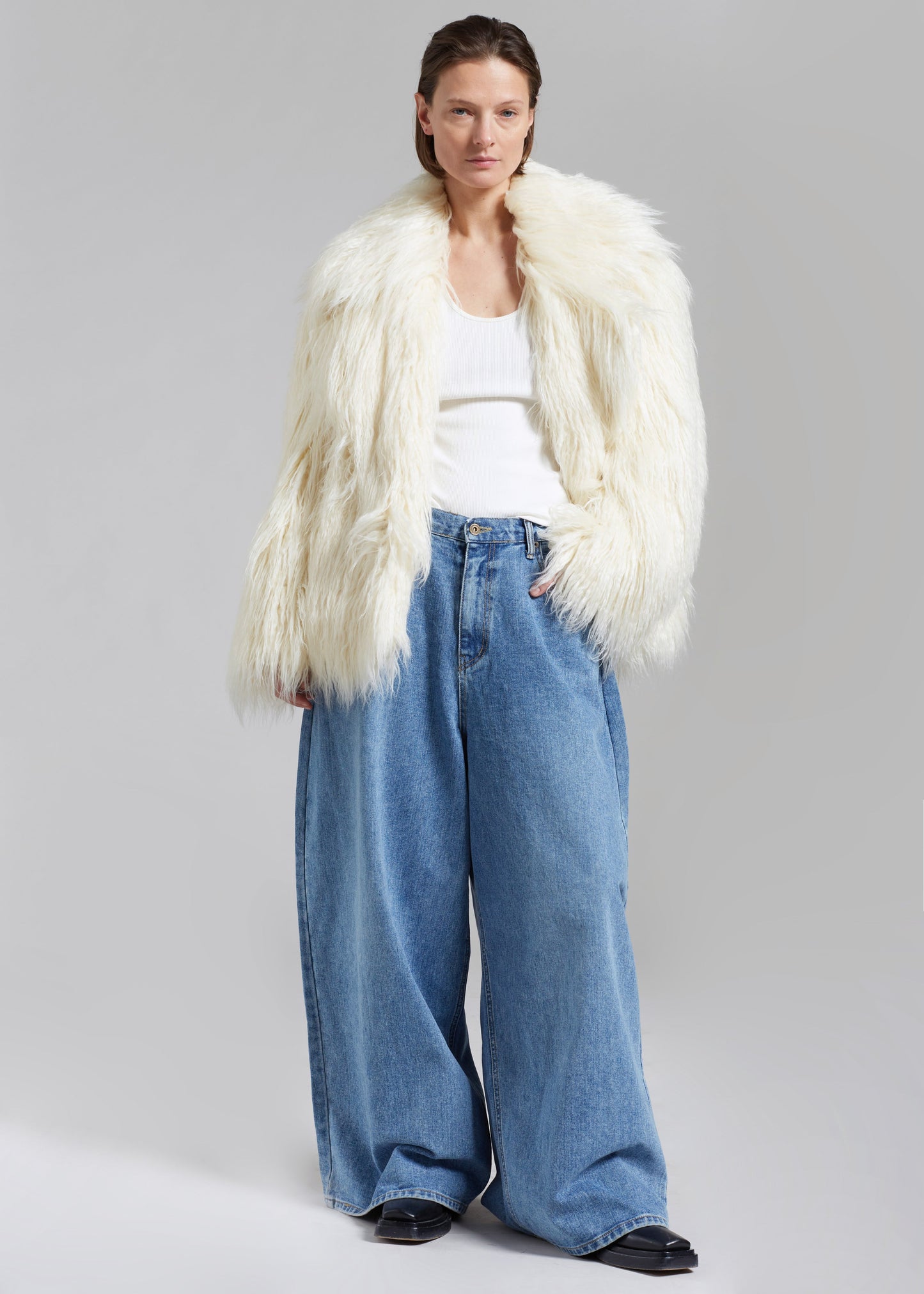 Liza Short Faux Fur Coat - Off White