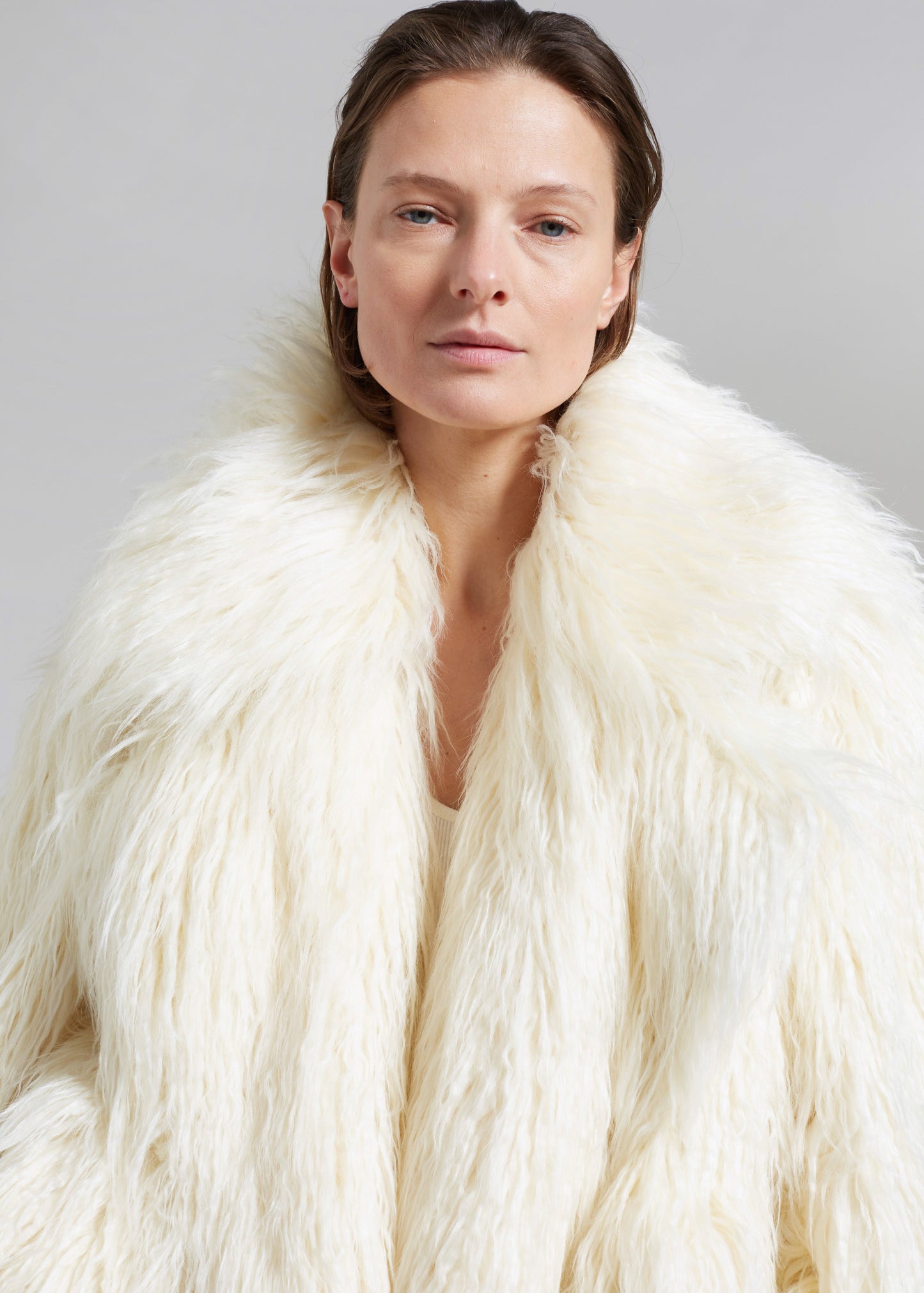 Liza Short Faux Fur Coat - Off White