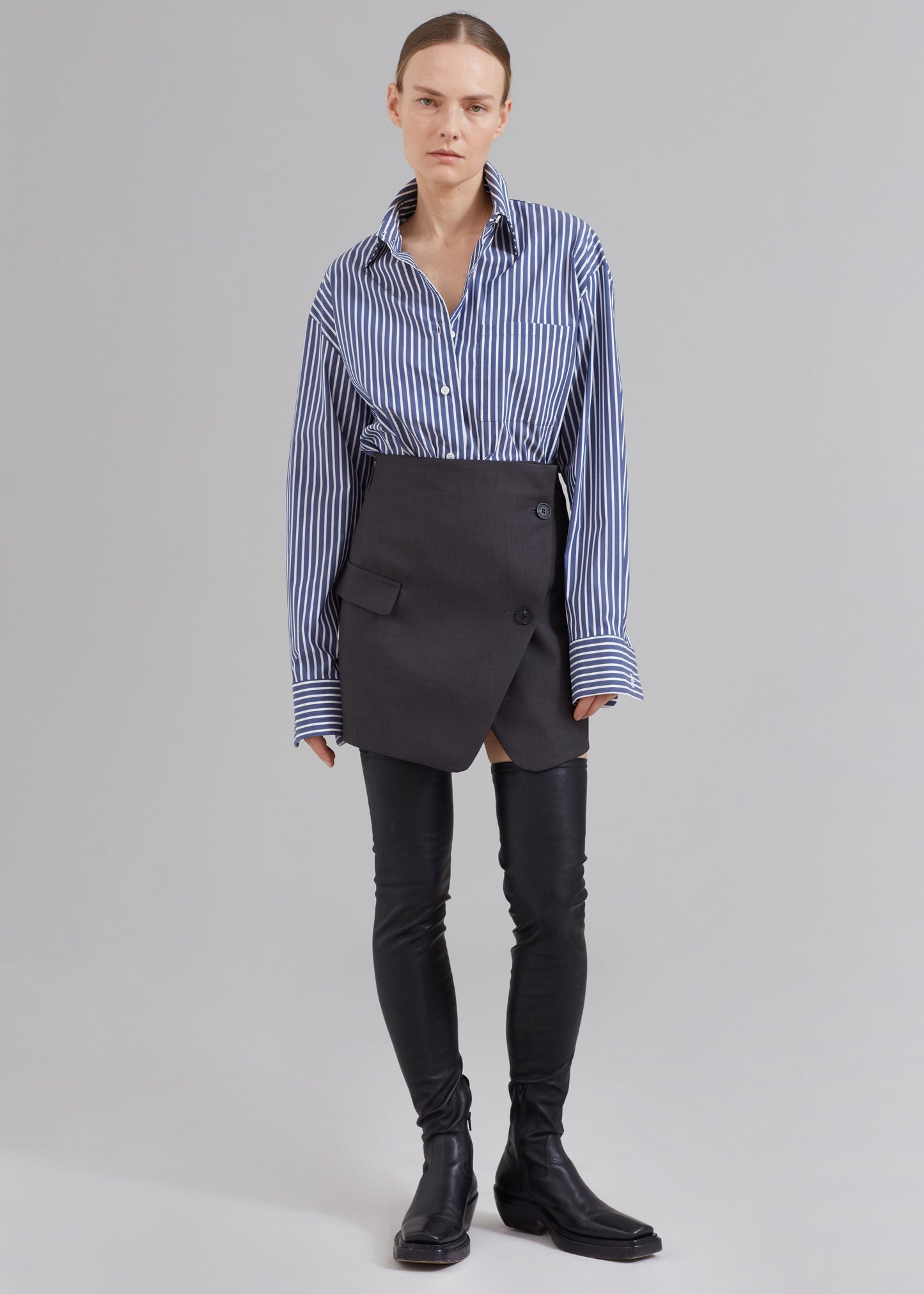 Lui Thin Stripe Shirt - Navy Stripe