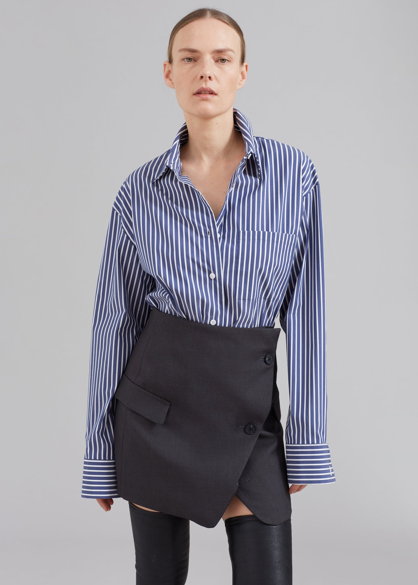 Lui Thin Stripe Shirt - Navy Stripe