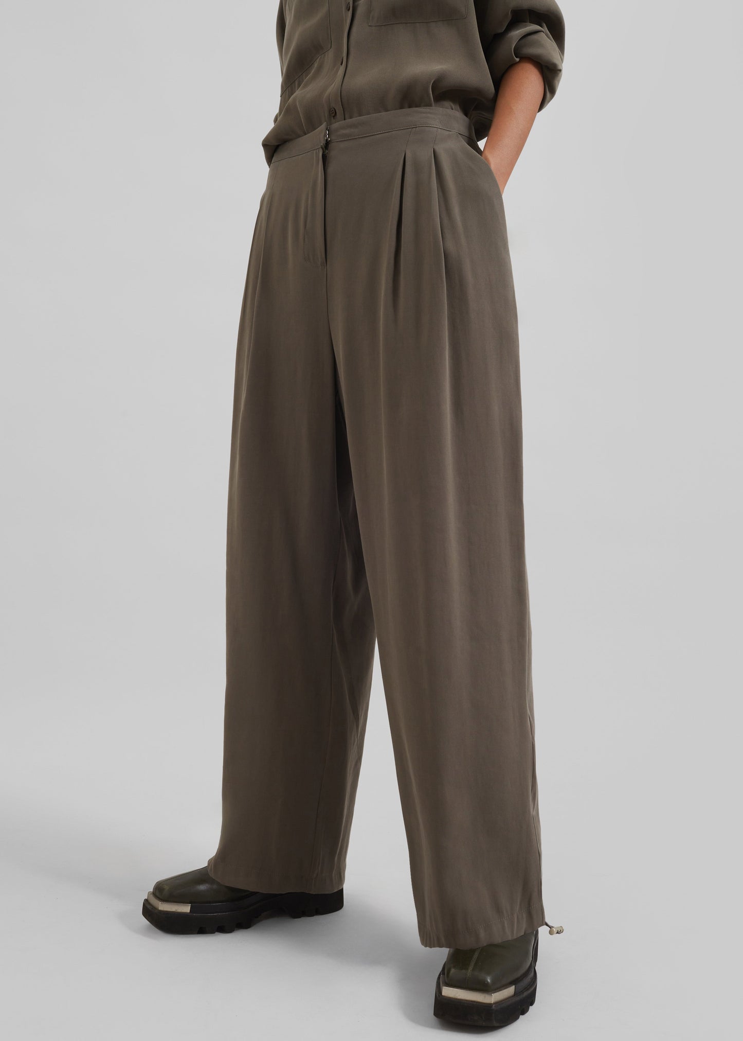 Meilen Pintuck Trousers - Olive