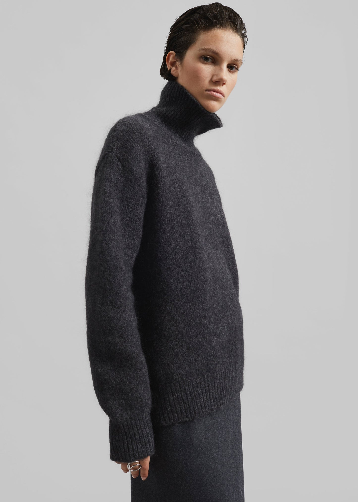 Moaen Turtleneck Sweater - Charcoal