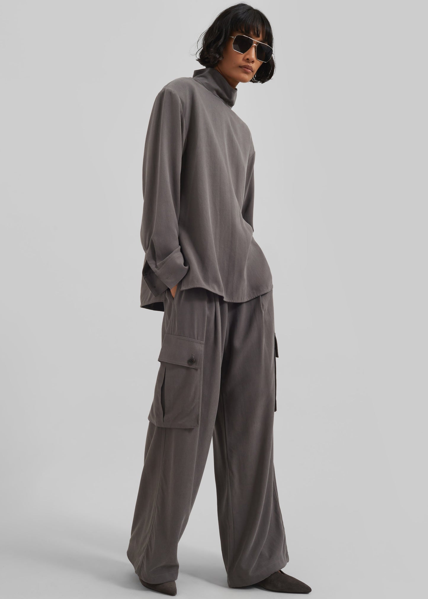 Nyro Cargo Pants - Charcoal