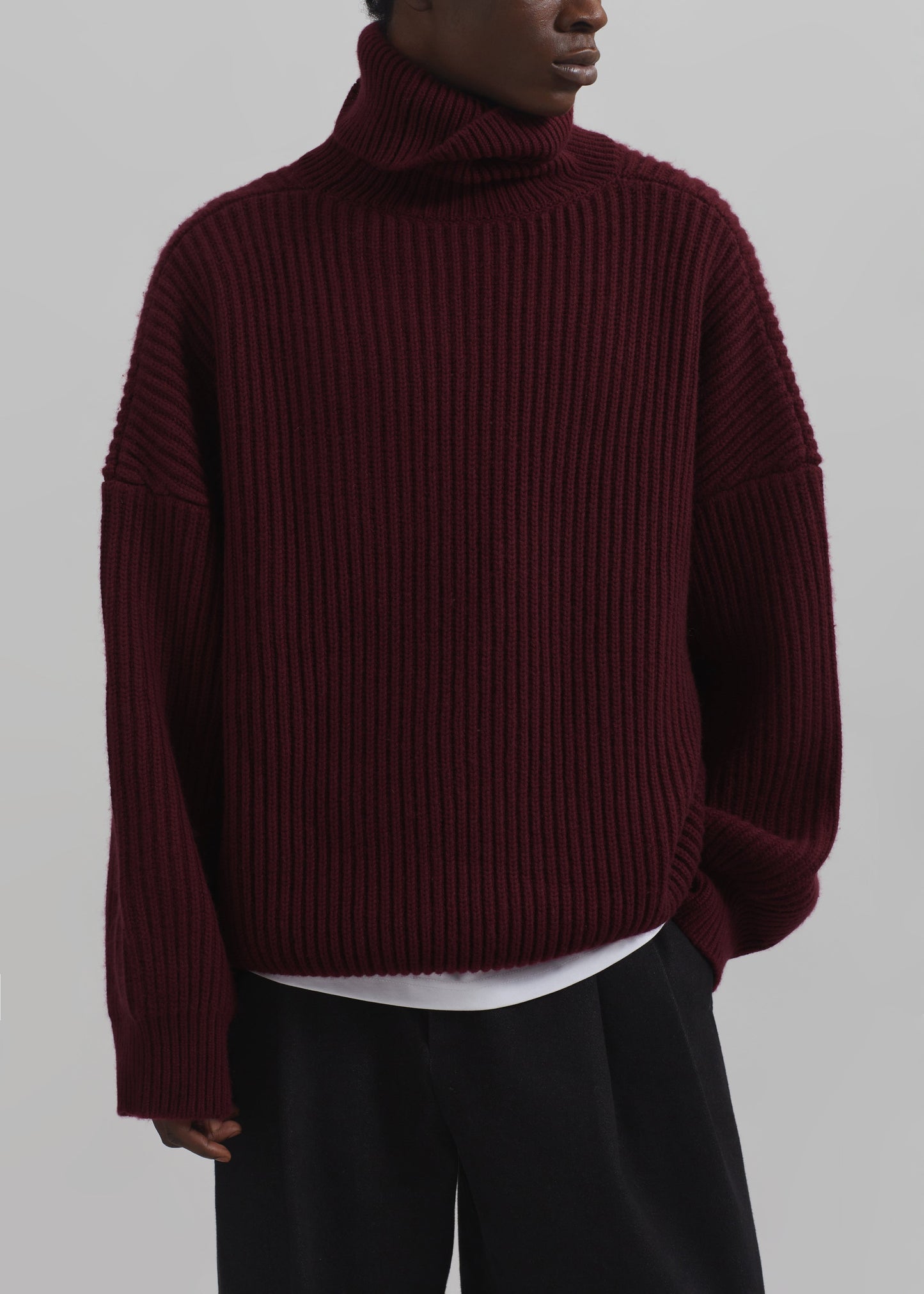 Olney Oversized Wool Turtleneck - Burgundy