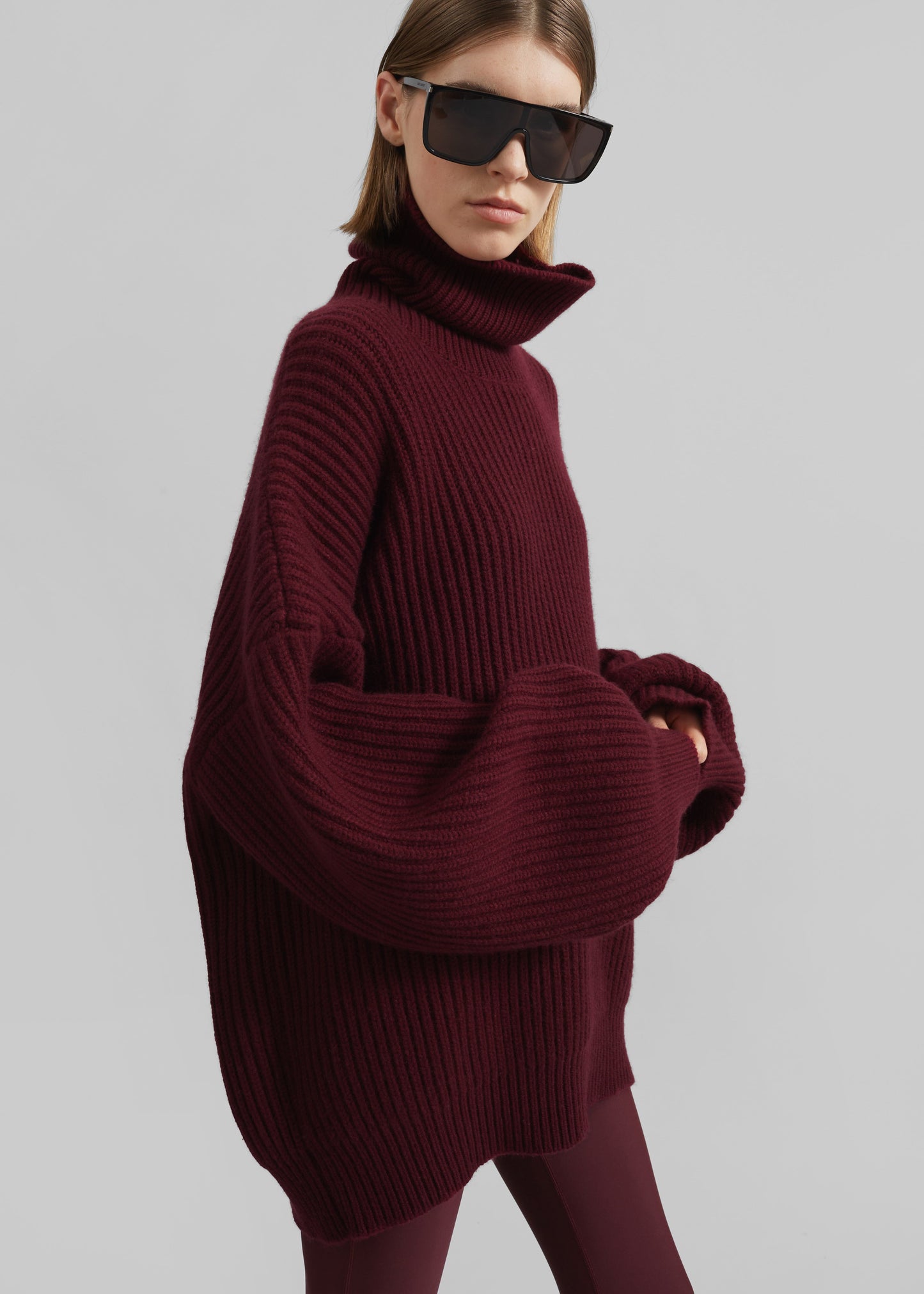 Olney Oversized Wool Turtleneck - Burgundy