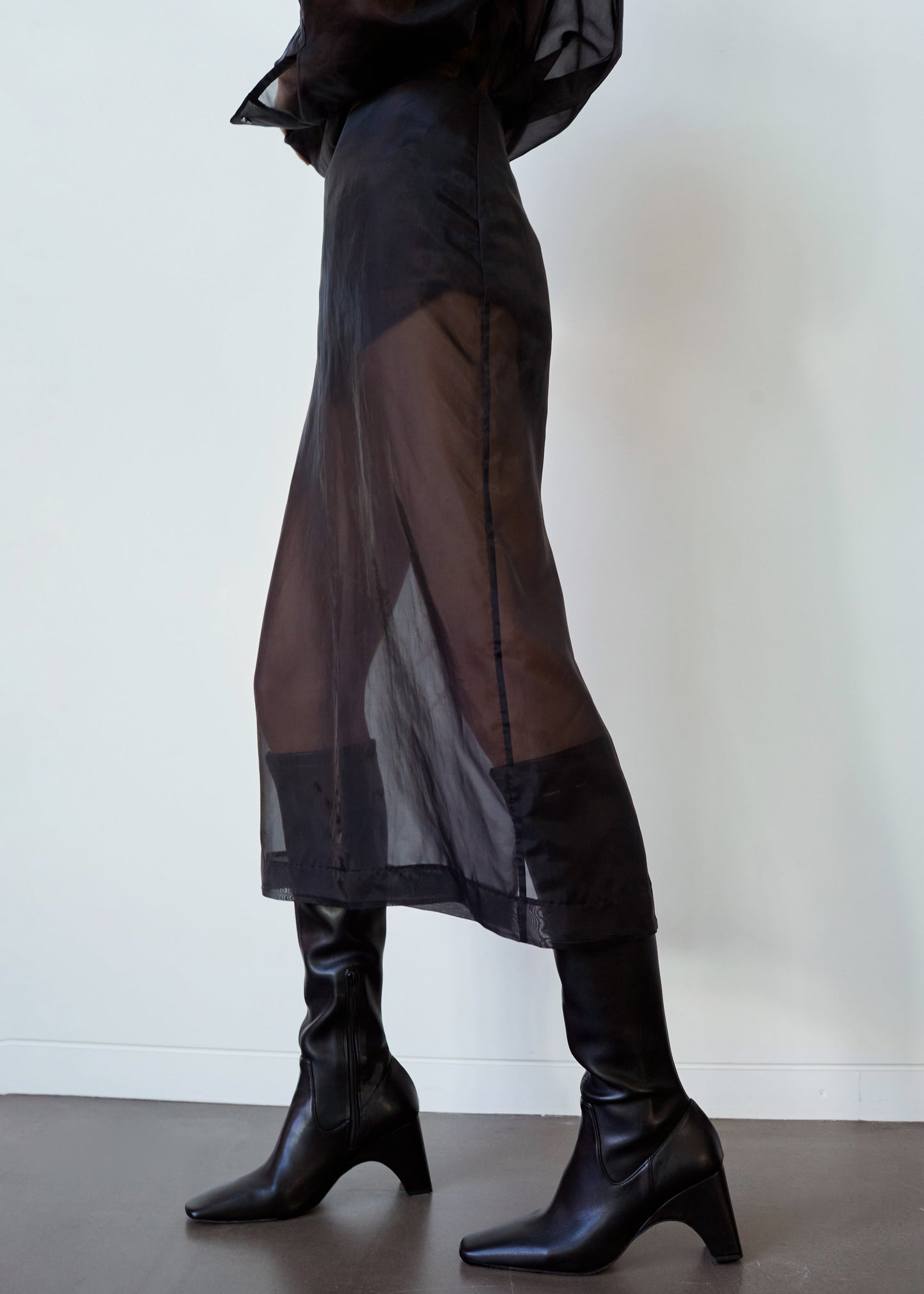 Peri Sheer Midi Skirt - Black