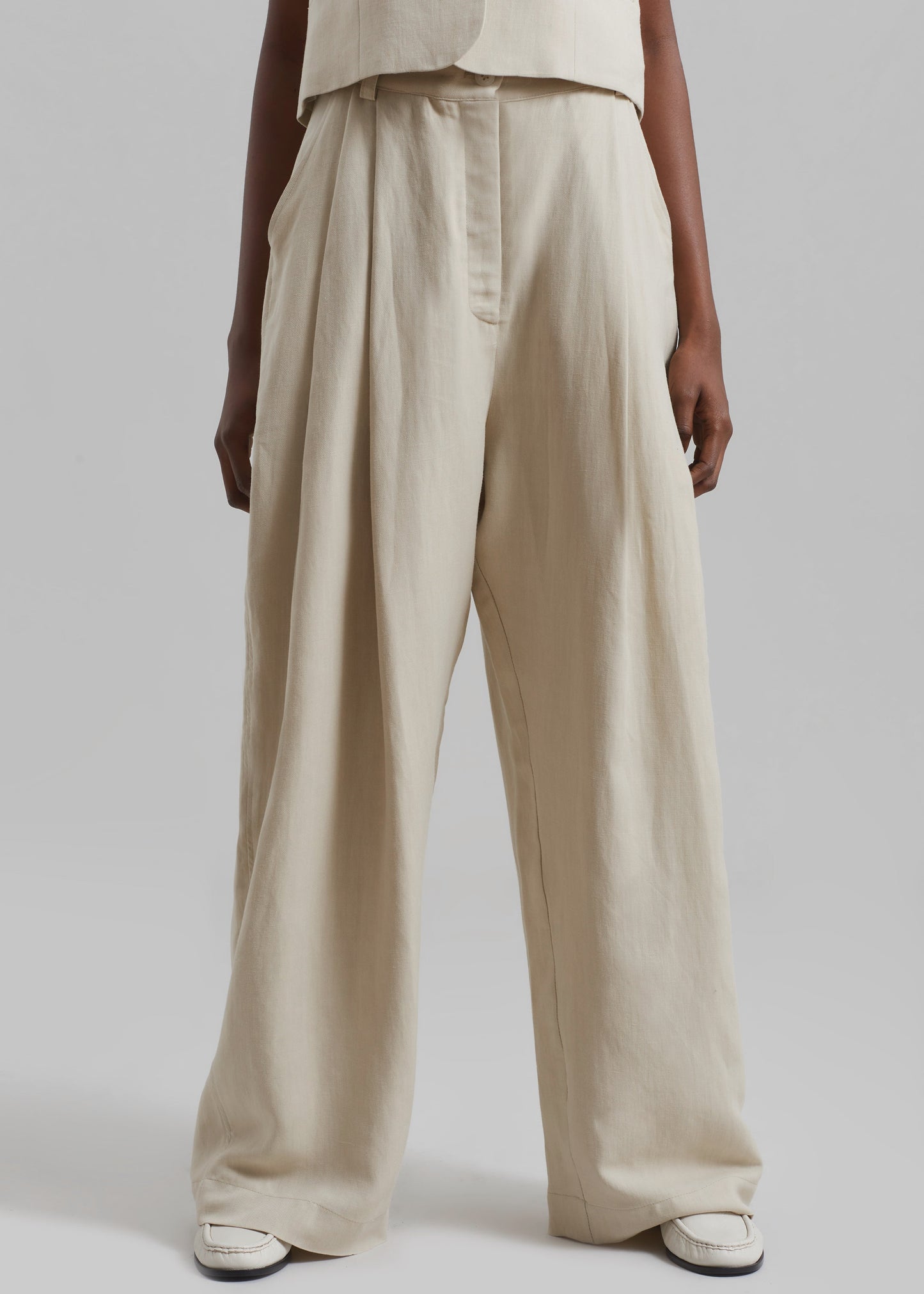 Piper Pleated Trousers - Beige