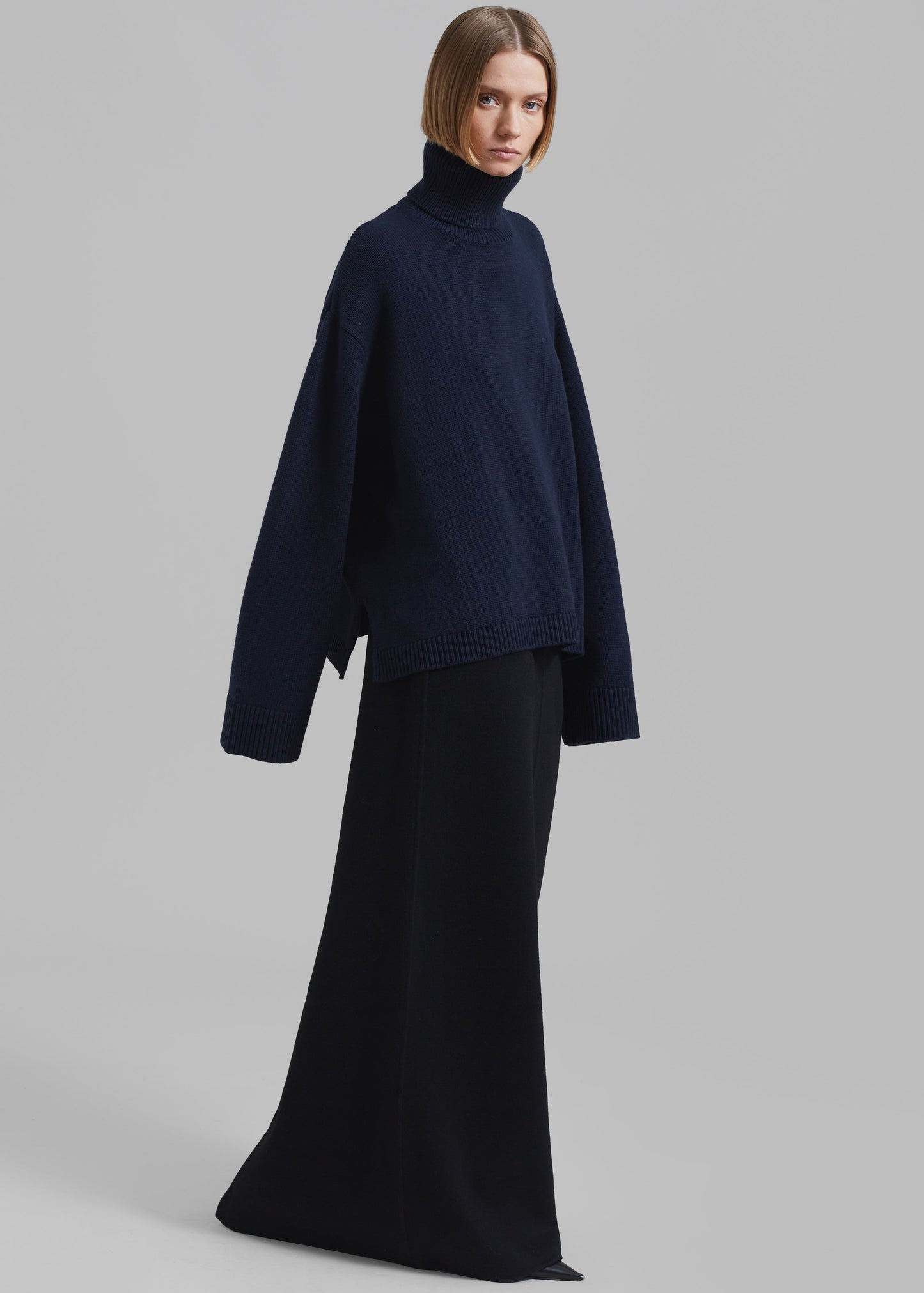 Rhea Trapeze Turtleneck - Navy