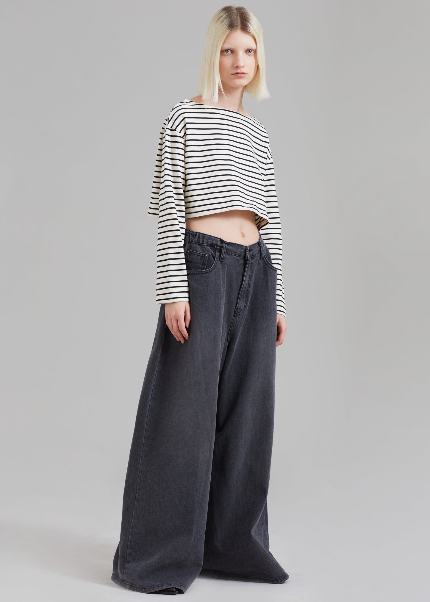 Sasha Wide Leg Jeans - Dark Grey