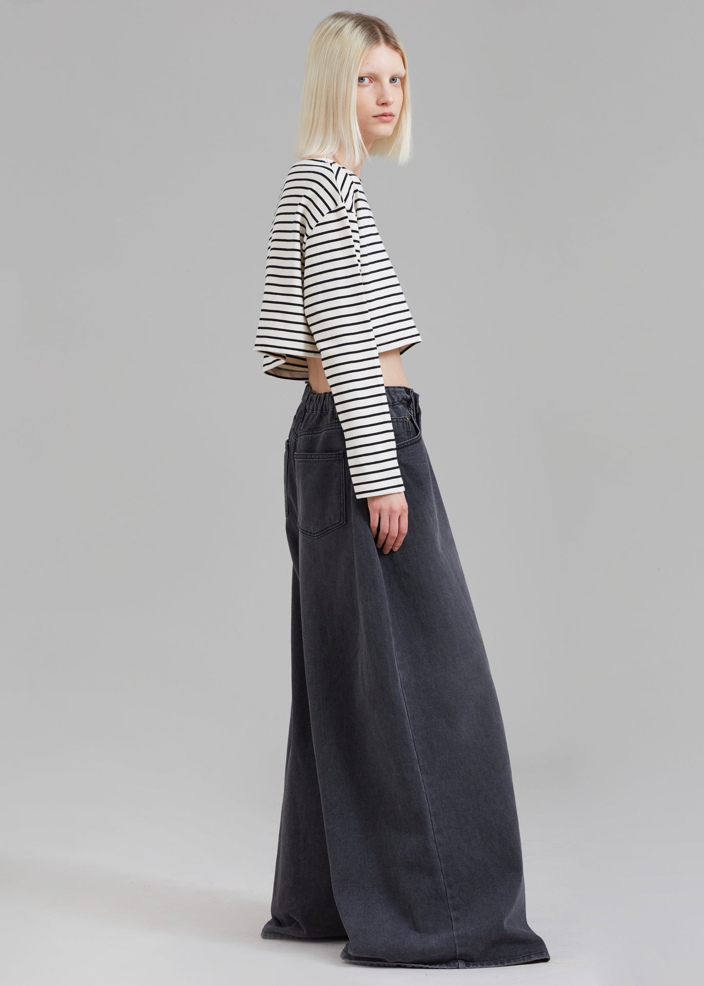 Sasha Wide Leg Jeans - Dark Grey