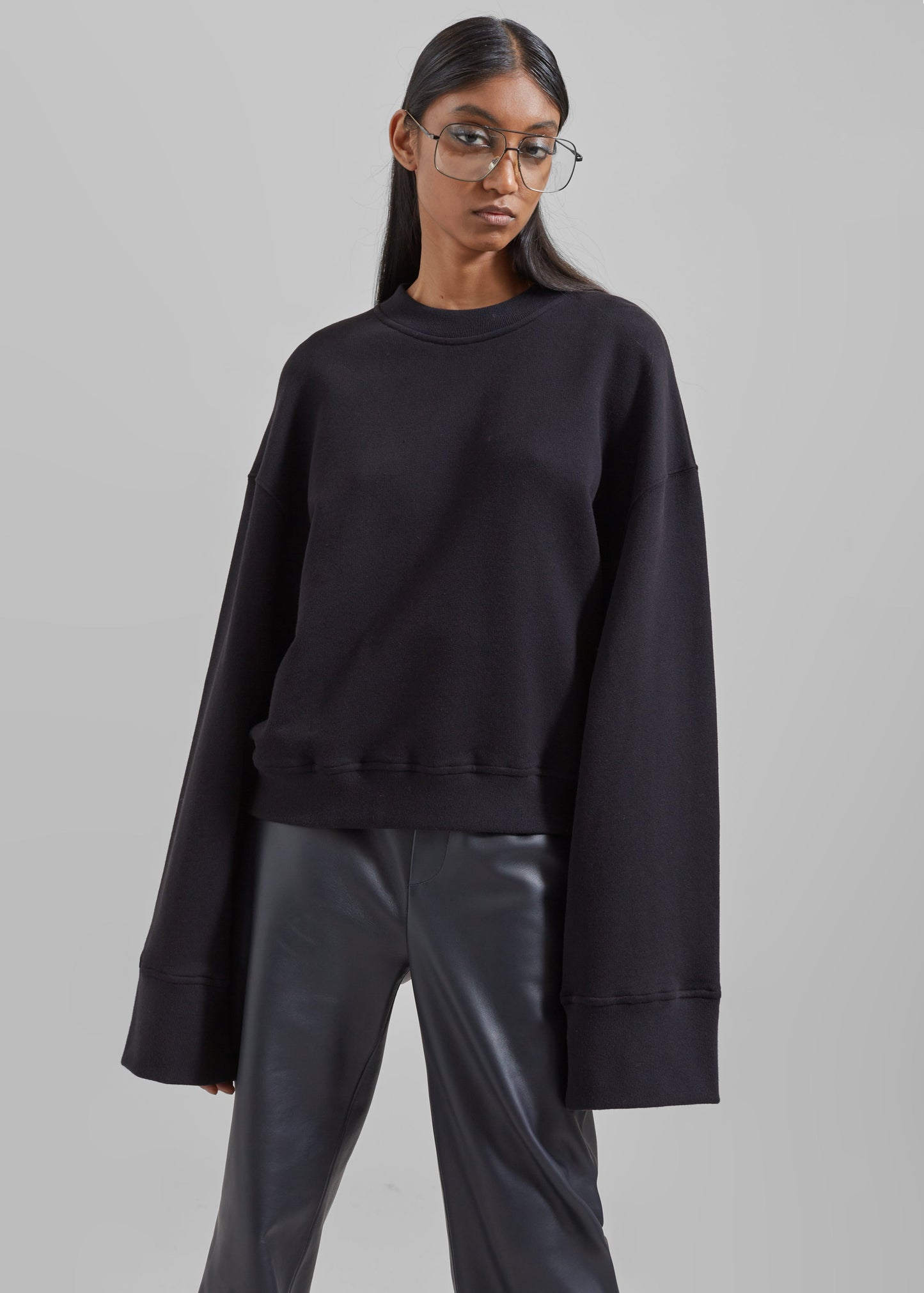 Talia Sweatshirt - Black