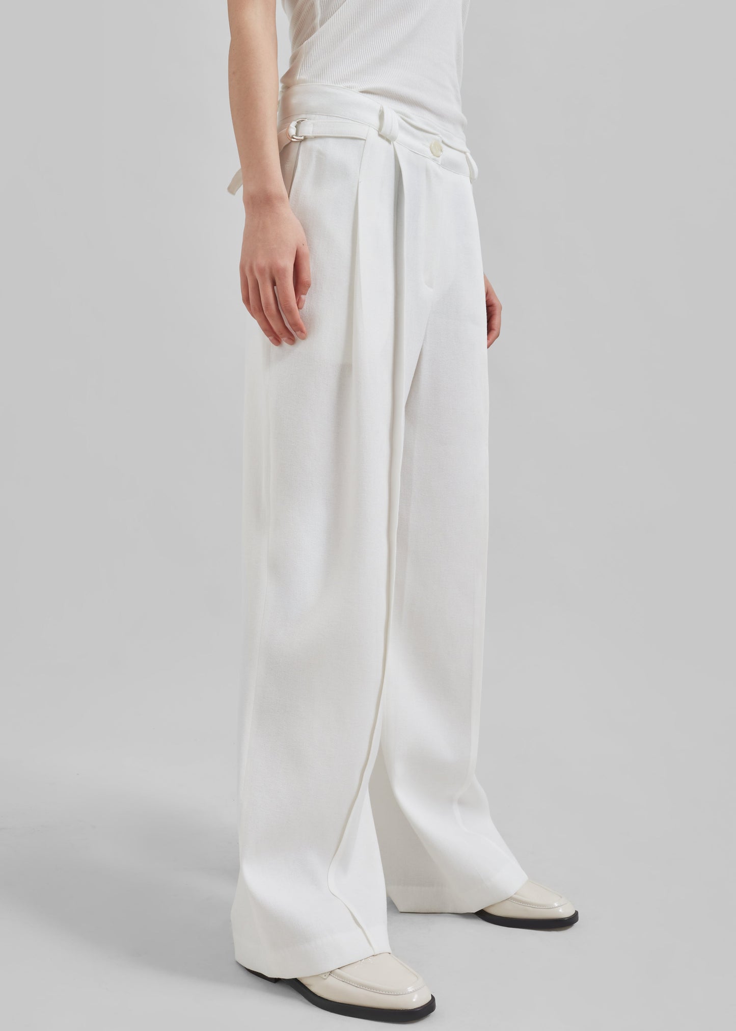 Xia Side Belt Trousers - White