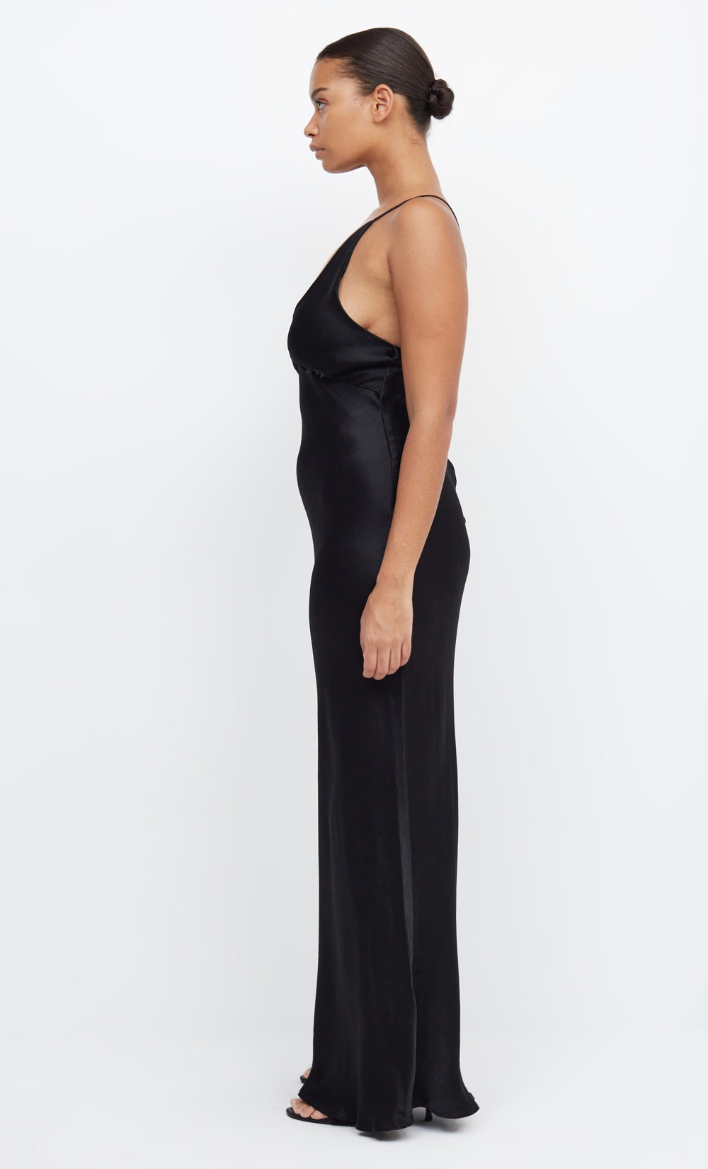 MOON DANCE V MAXI DRESS - BLACK