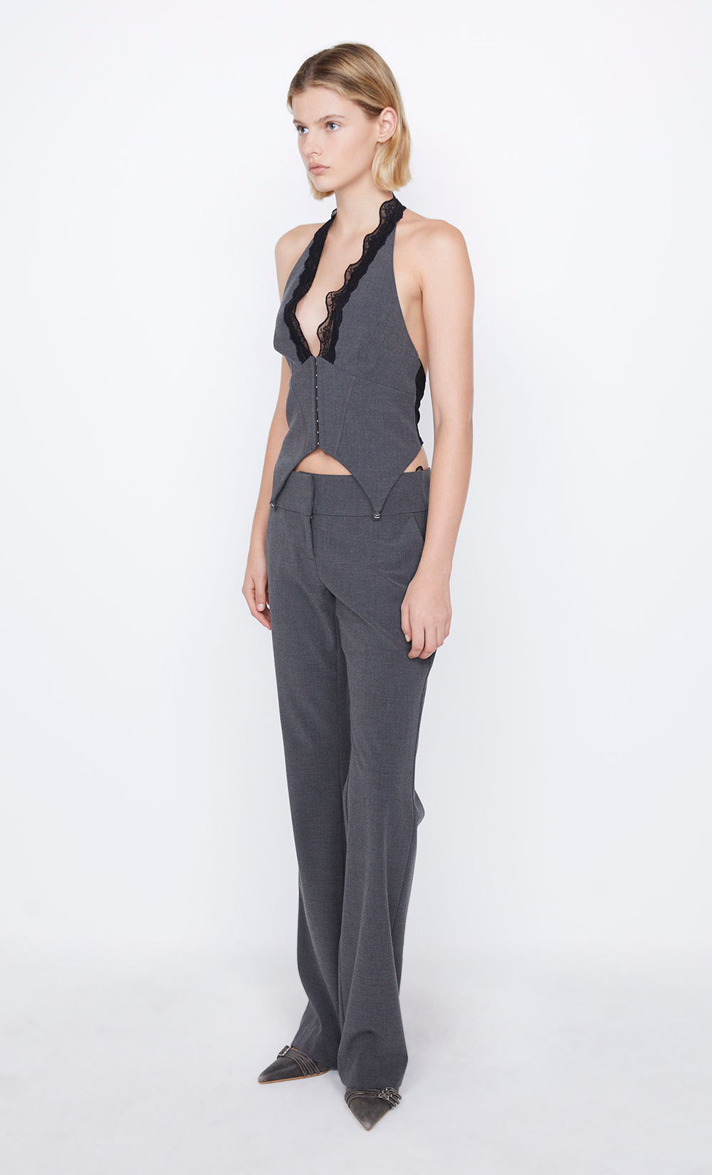 NAIDA HALTER TOP - CHARCOAL