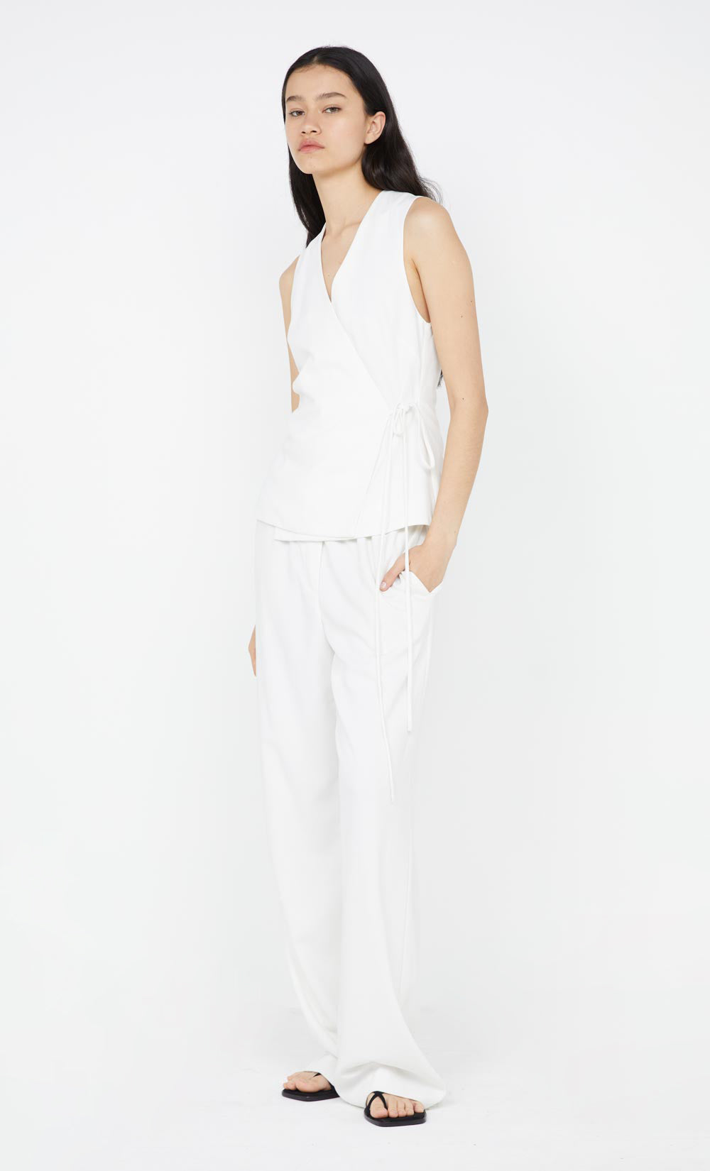 NINAH TIE VEST - WHITE