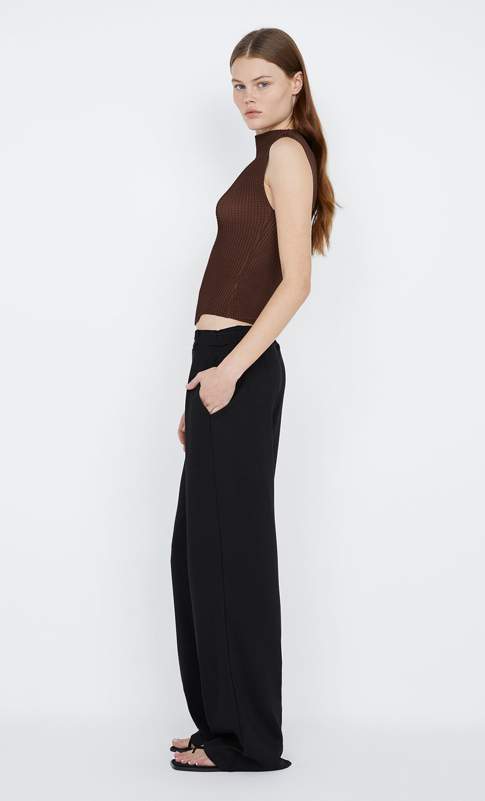 OLINA FUNNEL NECK TOP - CHOCOLATE