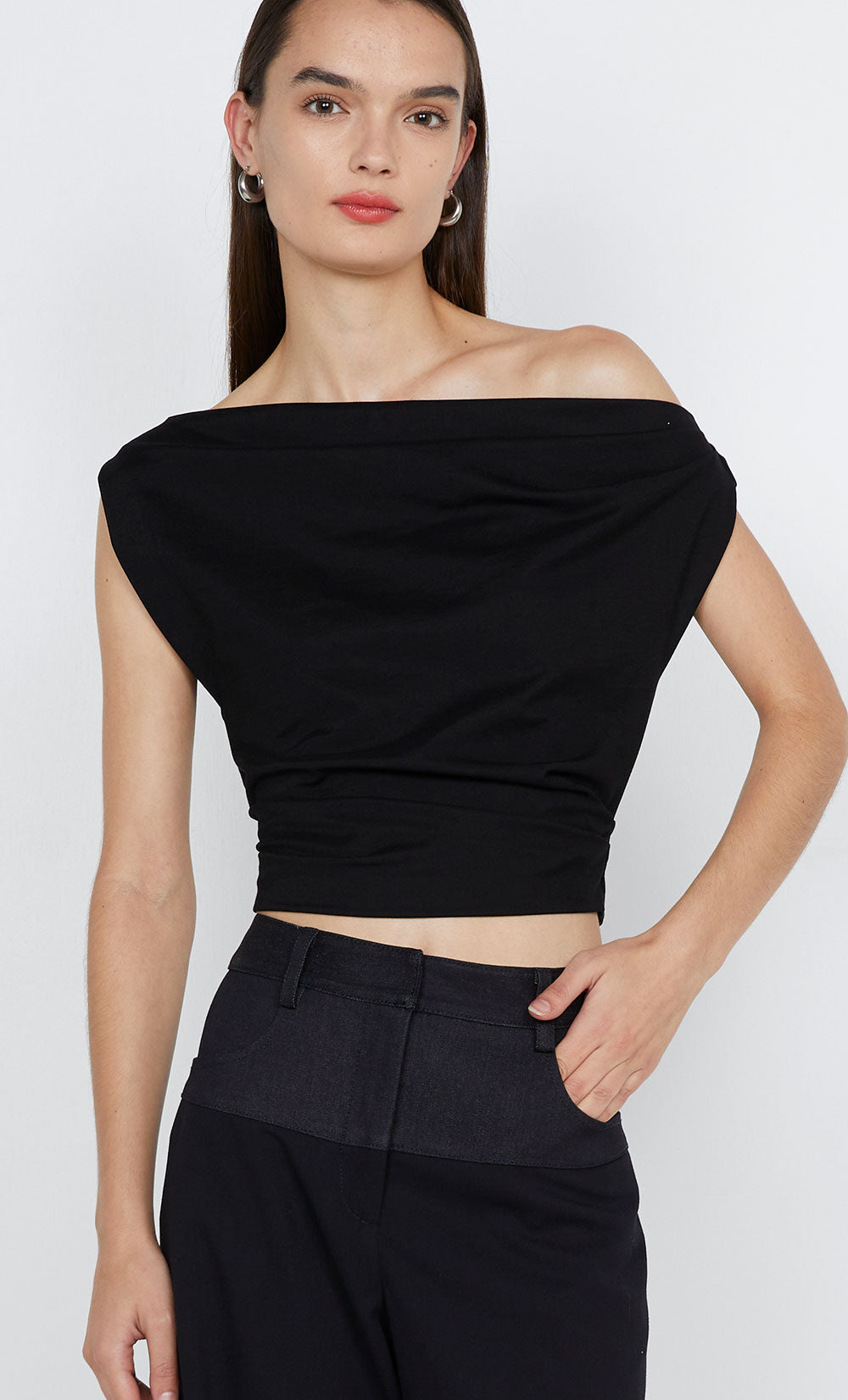 SORAYA BOAT NECK TOP - BLACK