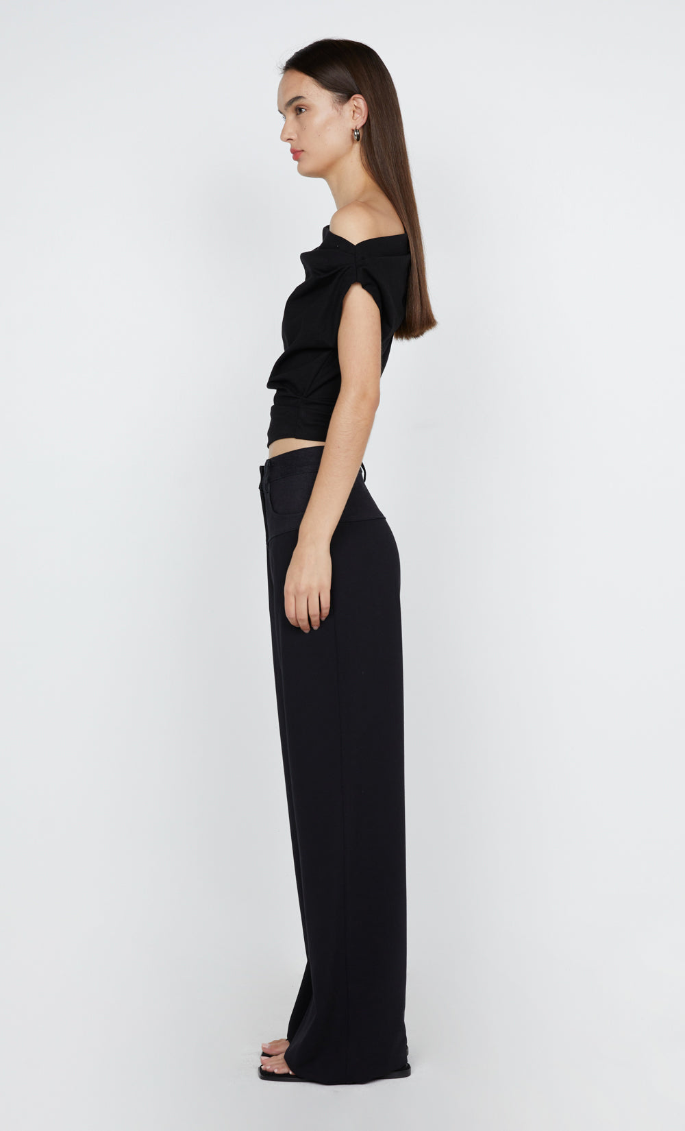 SORAYA BOAT NECK TOP - BLACK