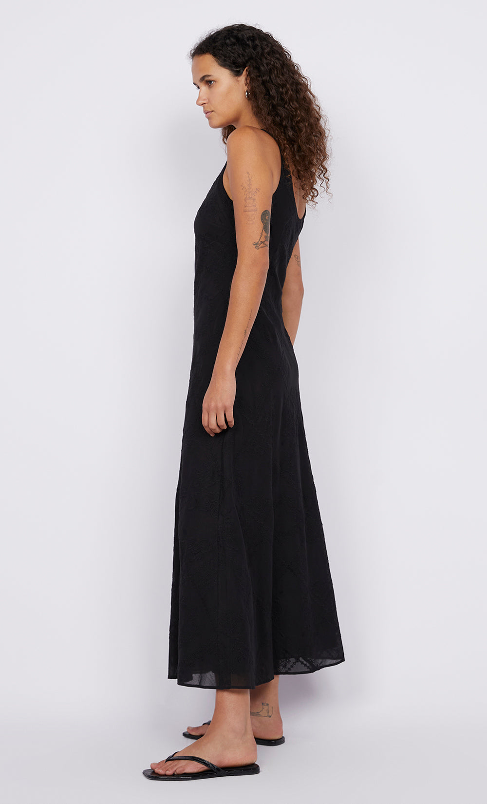 ZALEA SCOOP NECK DRESS - BLACK