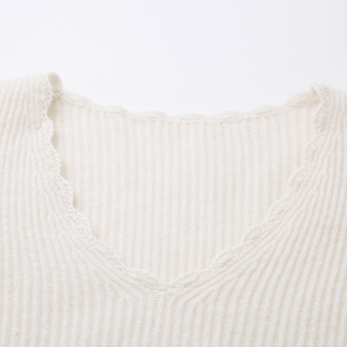 100% Cashmere V Neck Loose Knit Sweater