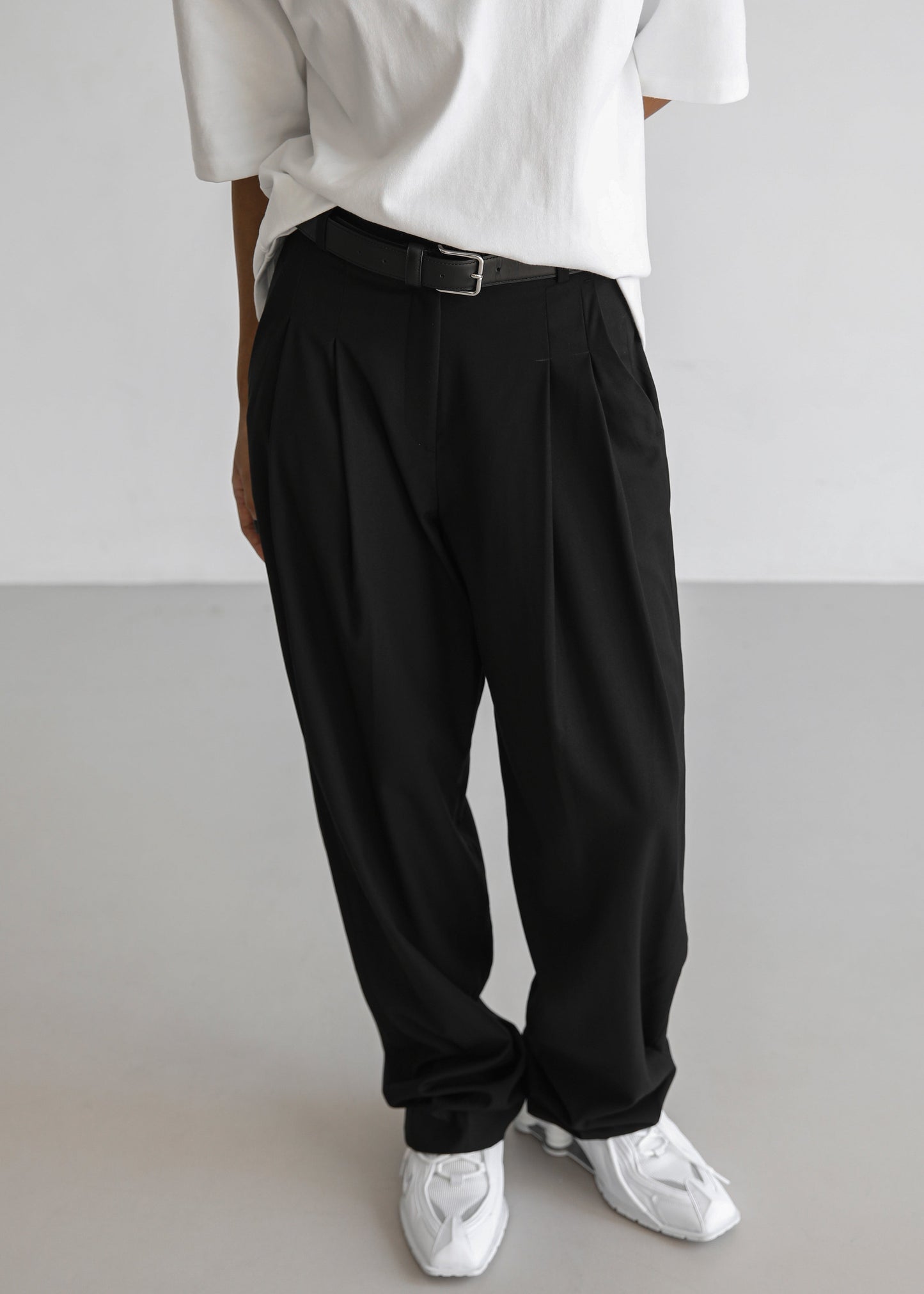 Gelso Pleated Trousers - Black