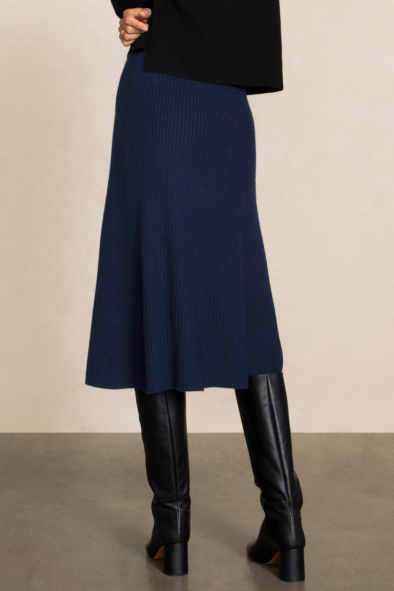 MIRA RIBBED MIDI SKIRT